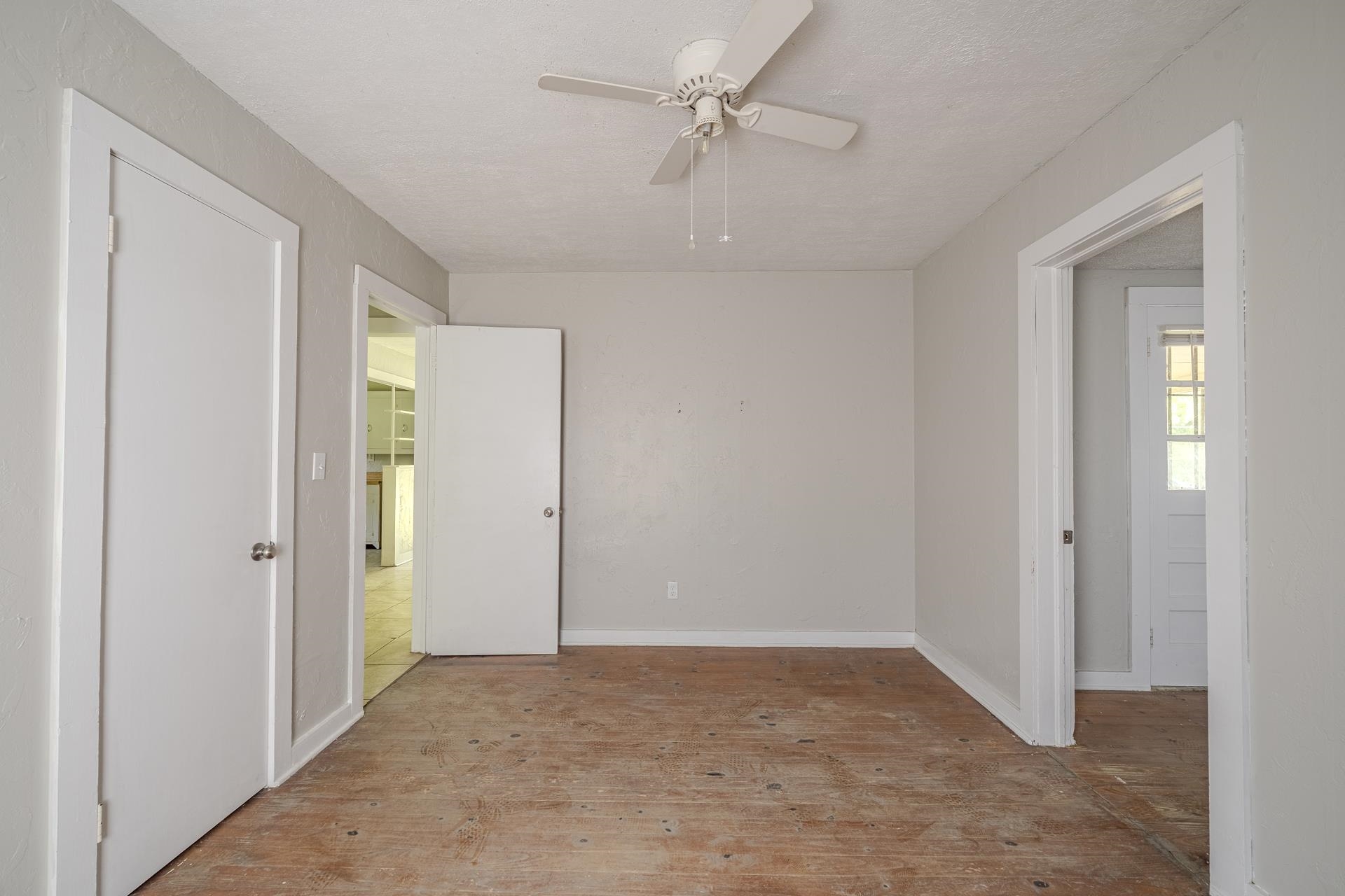 114 S Parkway Ave Property Photo 21