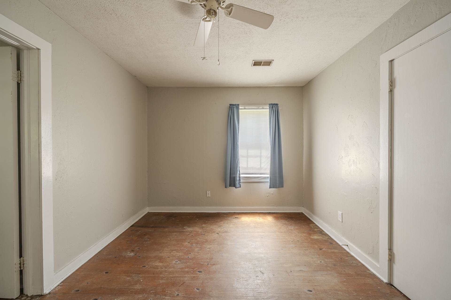114 S Parkway Ave Property Photo 22