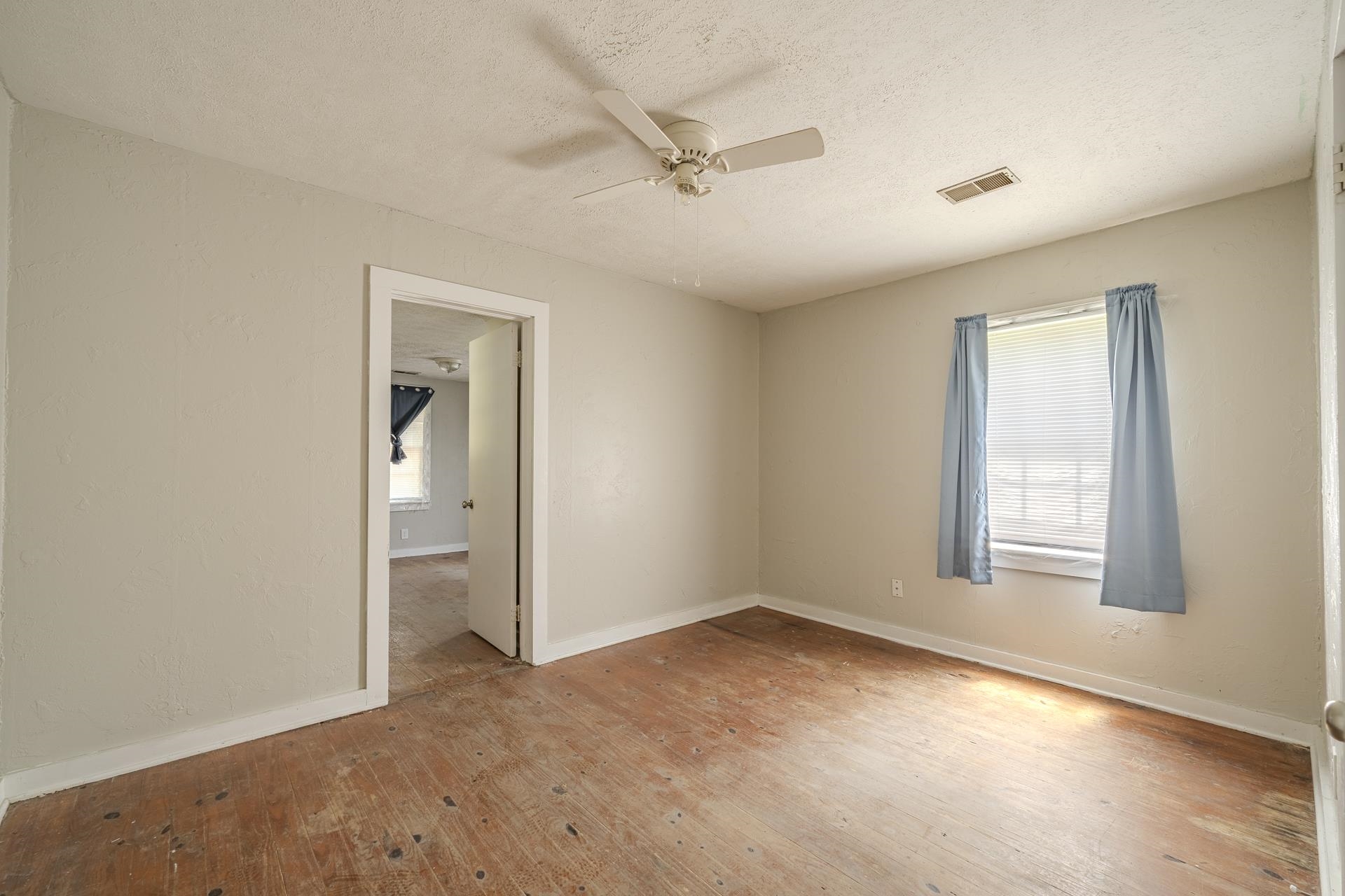 114 S Parkway Ave Property Photo 23