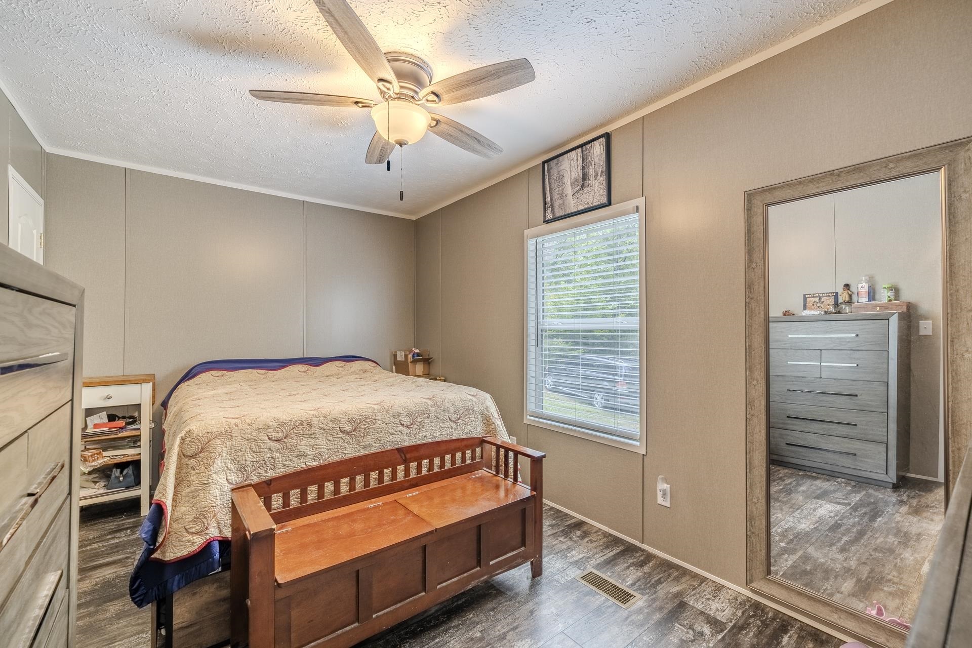 311 Dew Drop Rd Property Photo 21