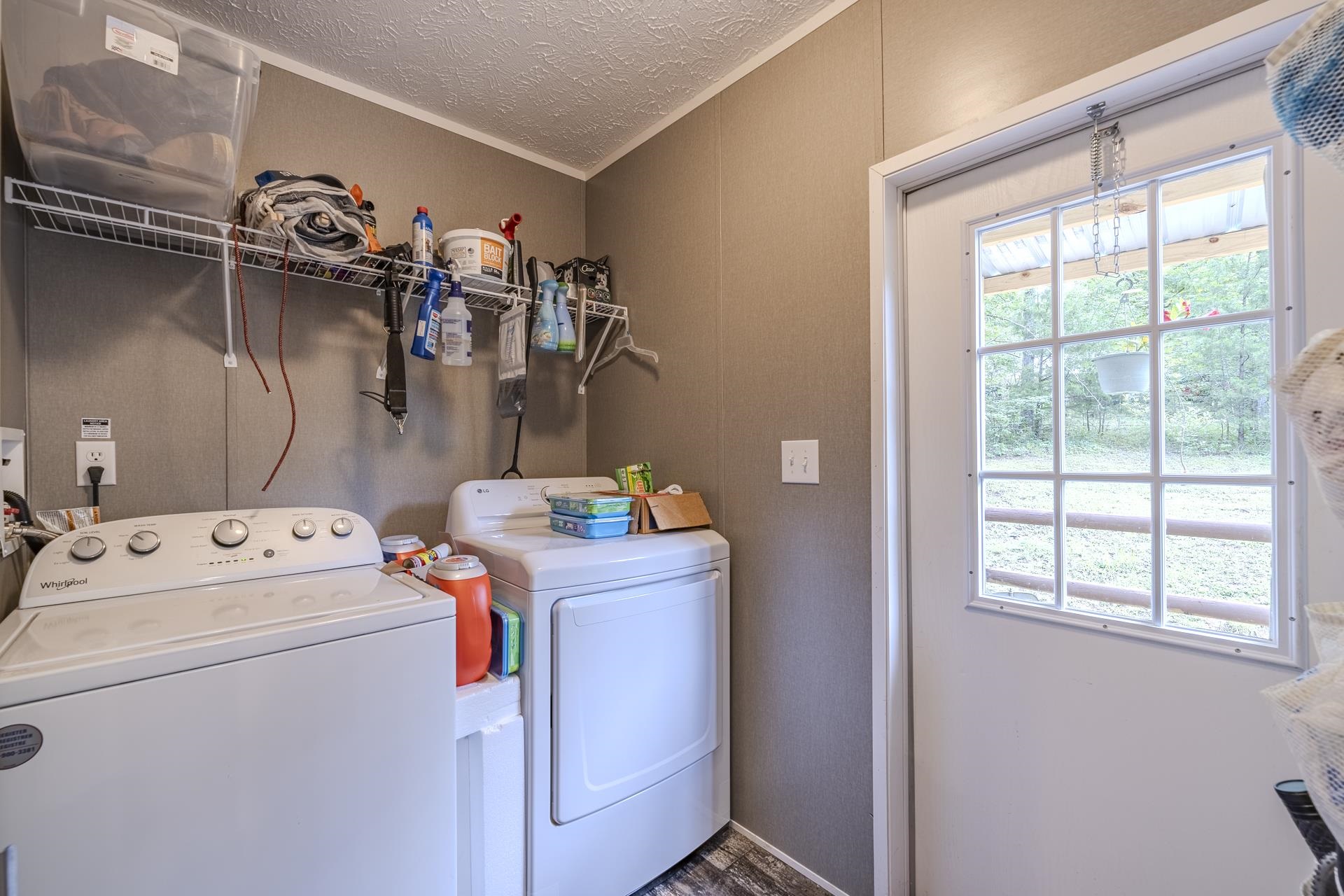 311 Dew Drop Rd Property Photo 25