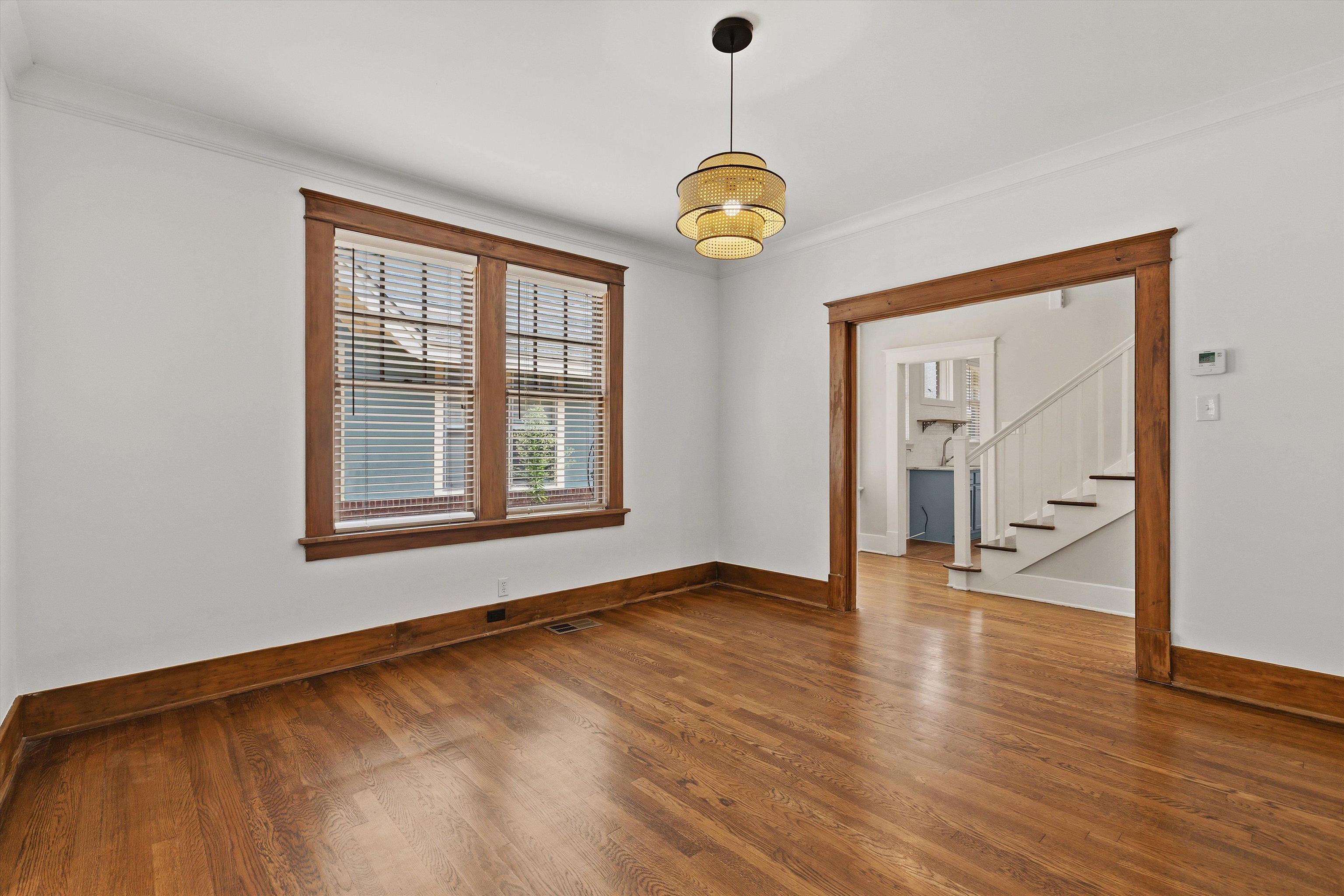 330 Hawthorne St Property Photo 5