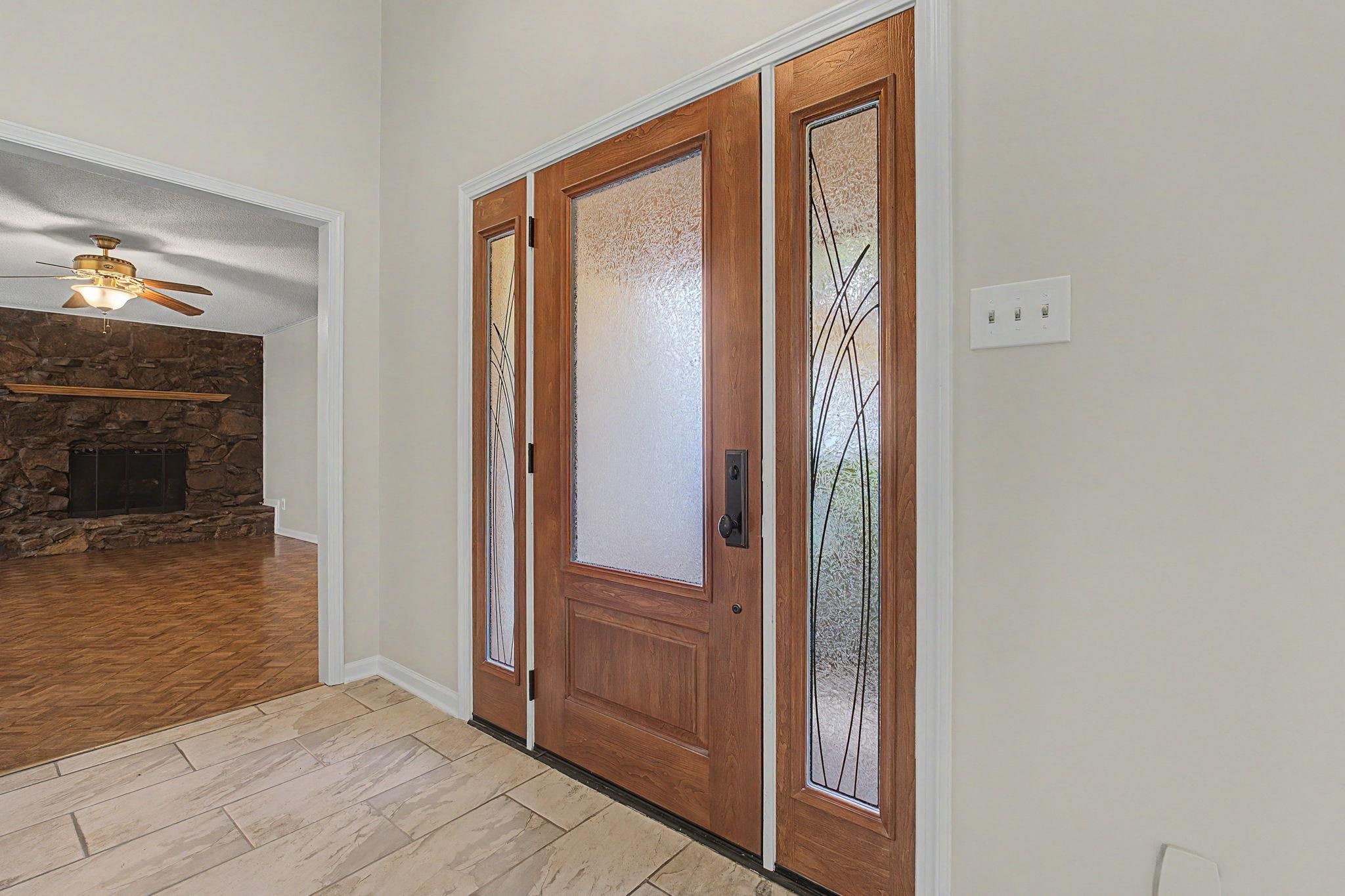 1410 Riverwood Cv Property Photo 3