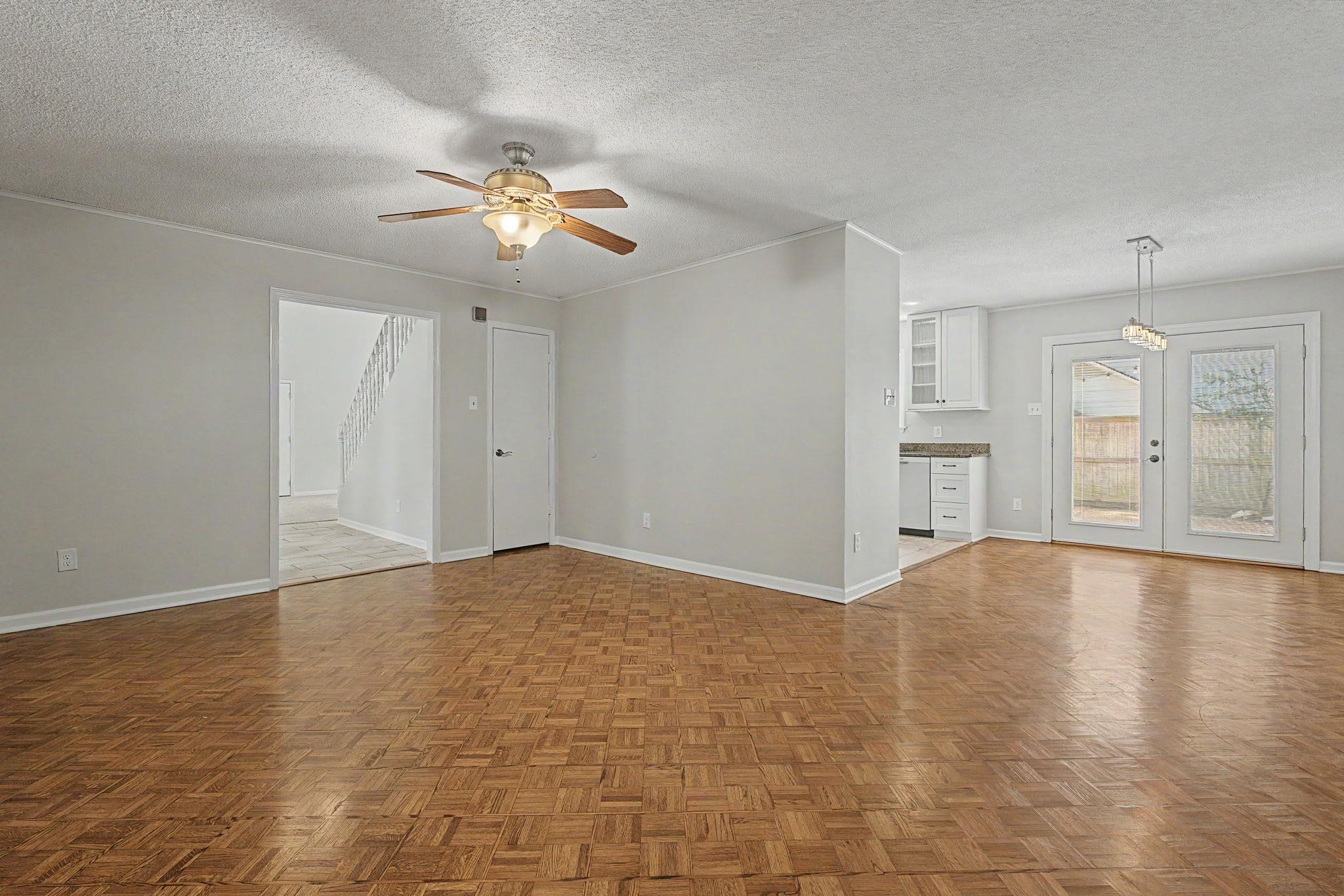 1410 Riverwood Cv Property Photo 14