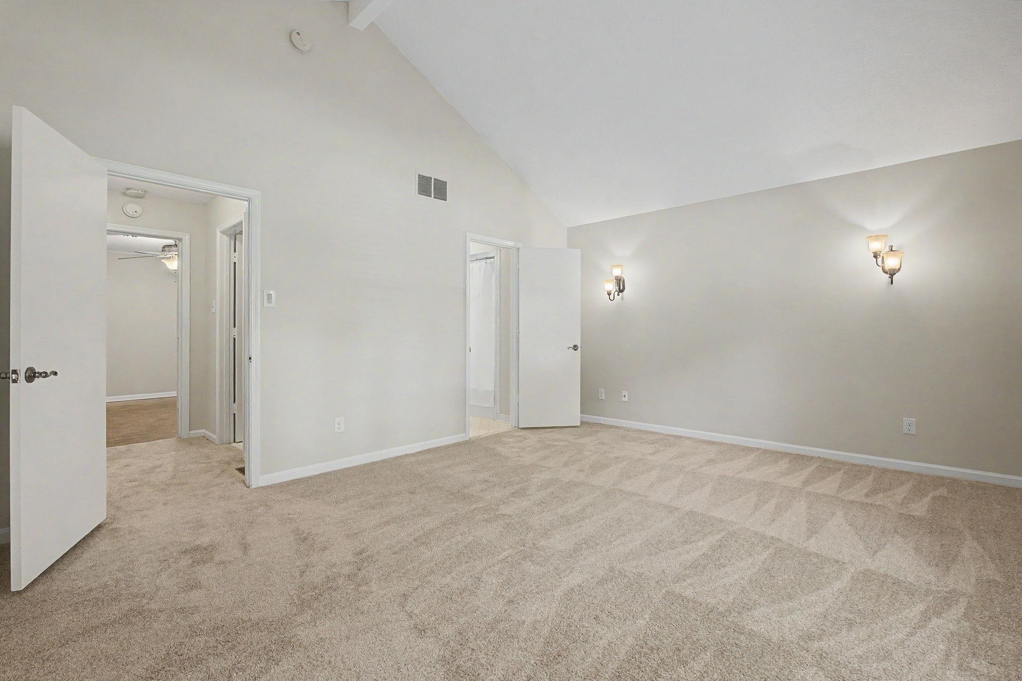 1410 Riverwood Cv Property Photo 20