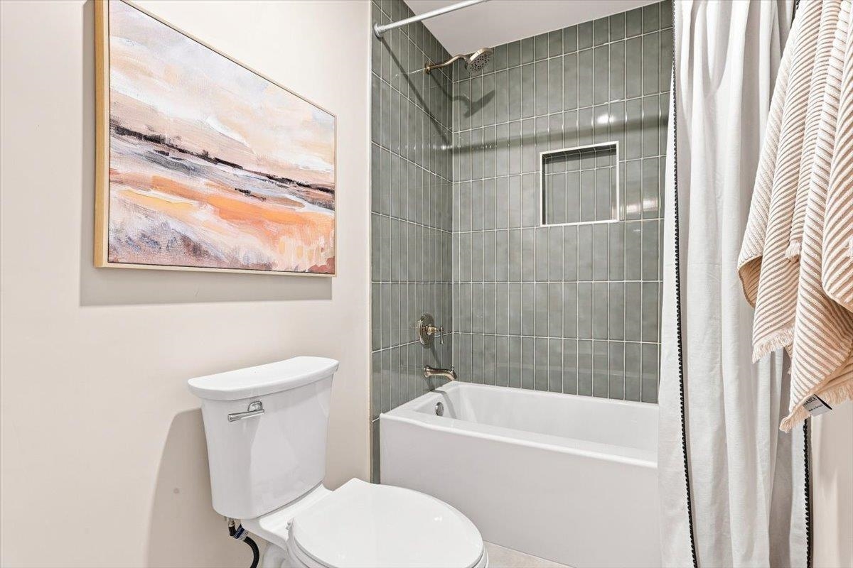 8684 Maple Creek Cv Property Photo 14