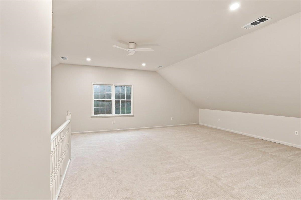 8684 Maple Creek Cv Property Photo 17