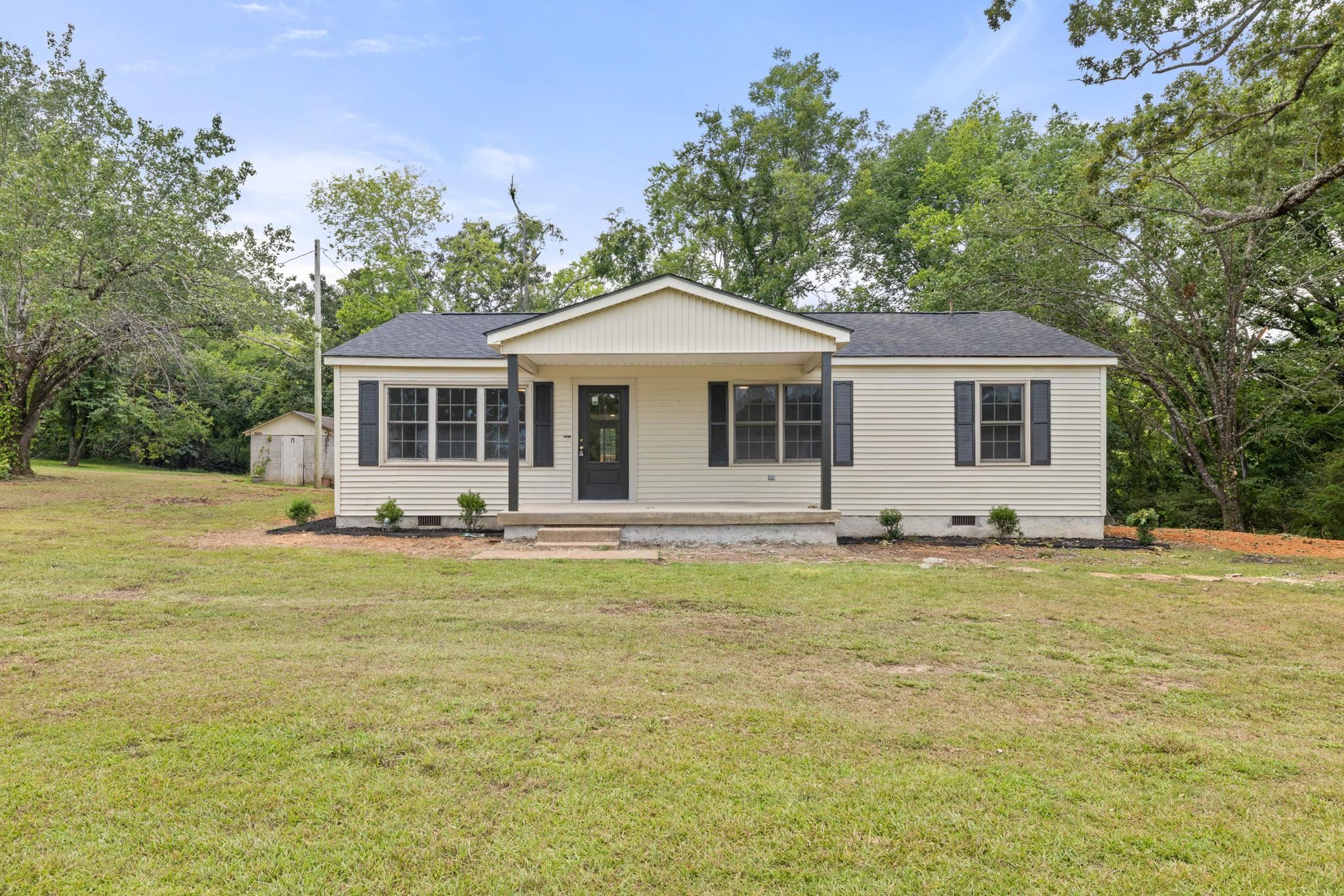 1929 County Road 700 Rd Property Photo 1
