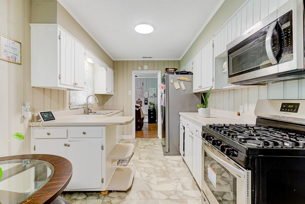 167 Clower Ave Property Photo 3