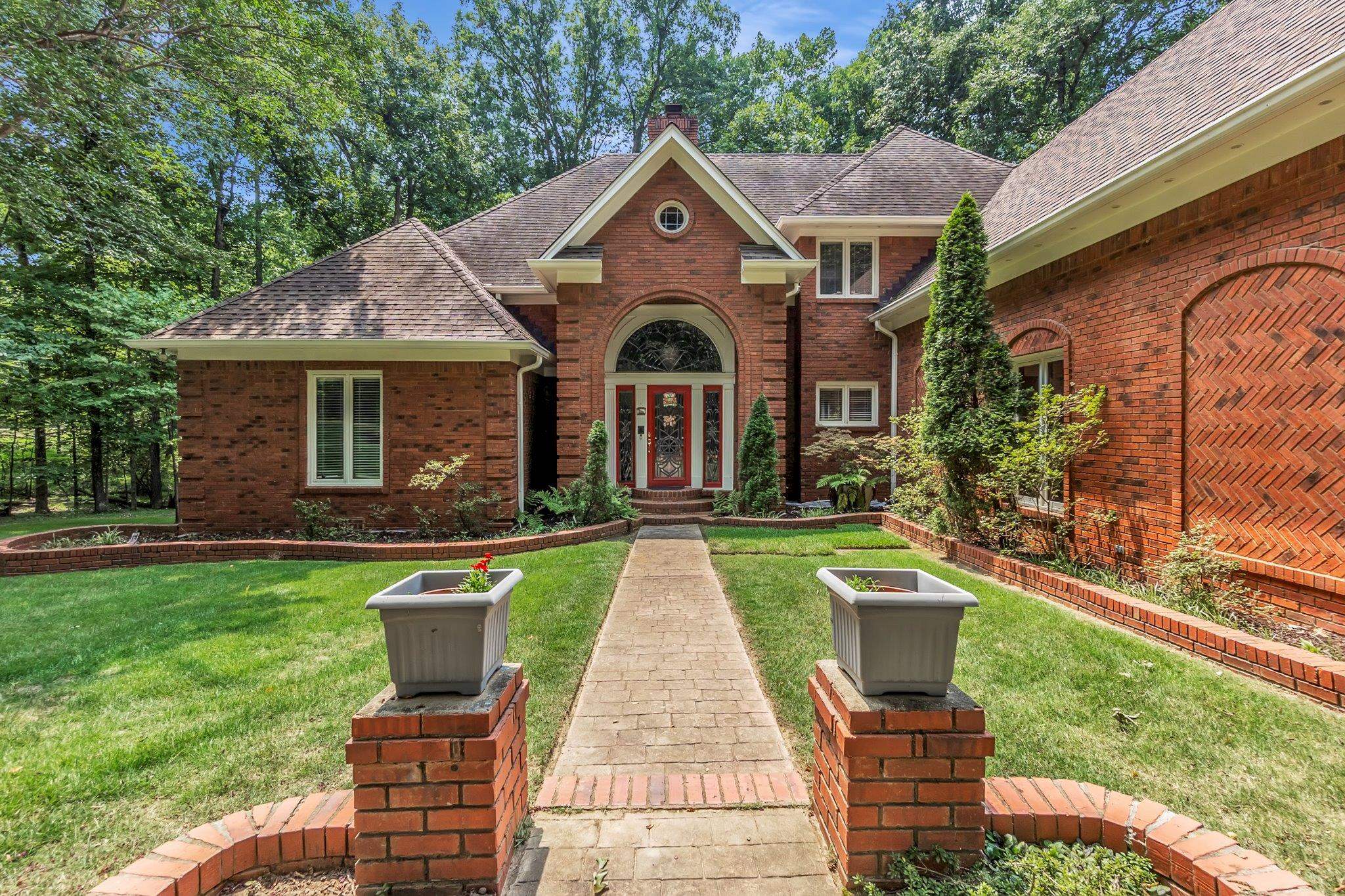 8953 PLANTERS WOODS CV Property Photo 1