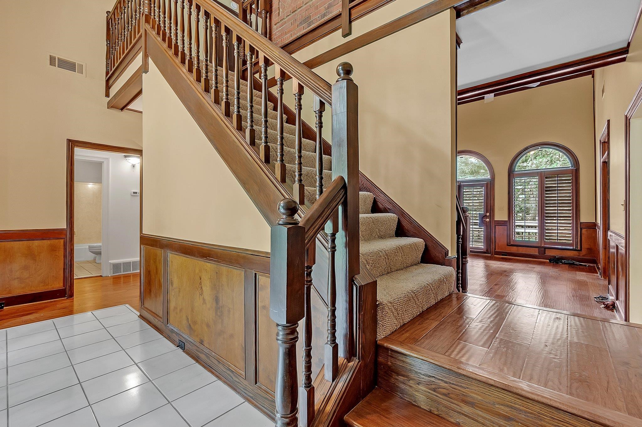 8953 Planters Woods Cv Property Photo 6