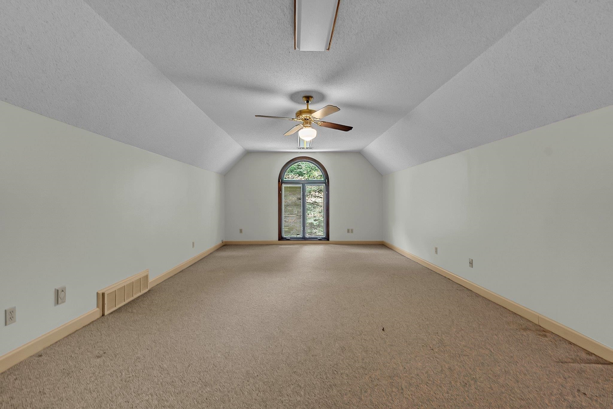 8953 Planters Woods Cv Property Photo 26