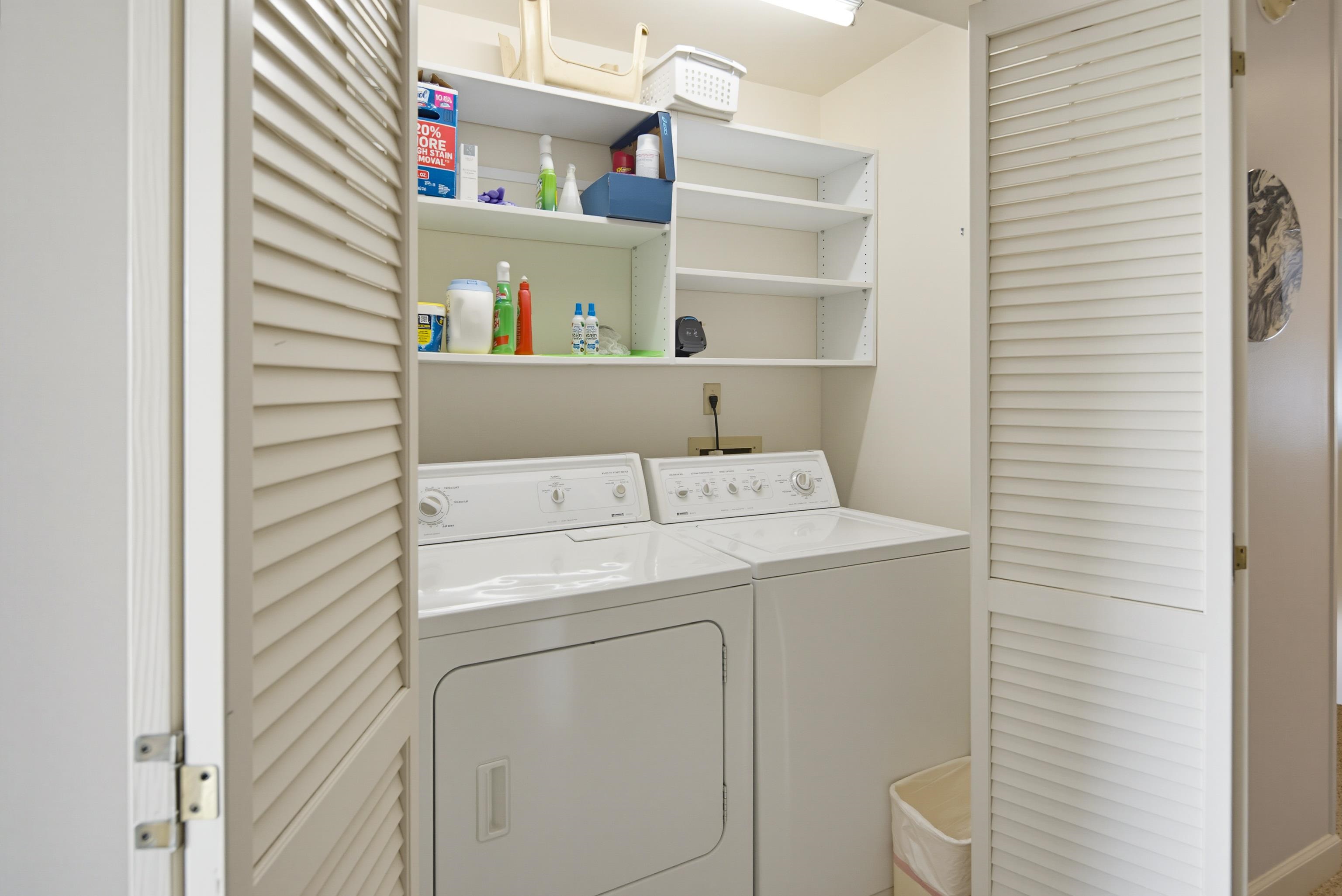369 Riverbluff Pl 3 Property Photo 23