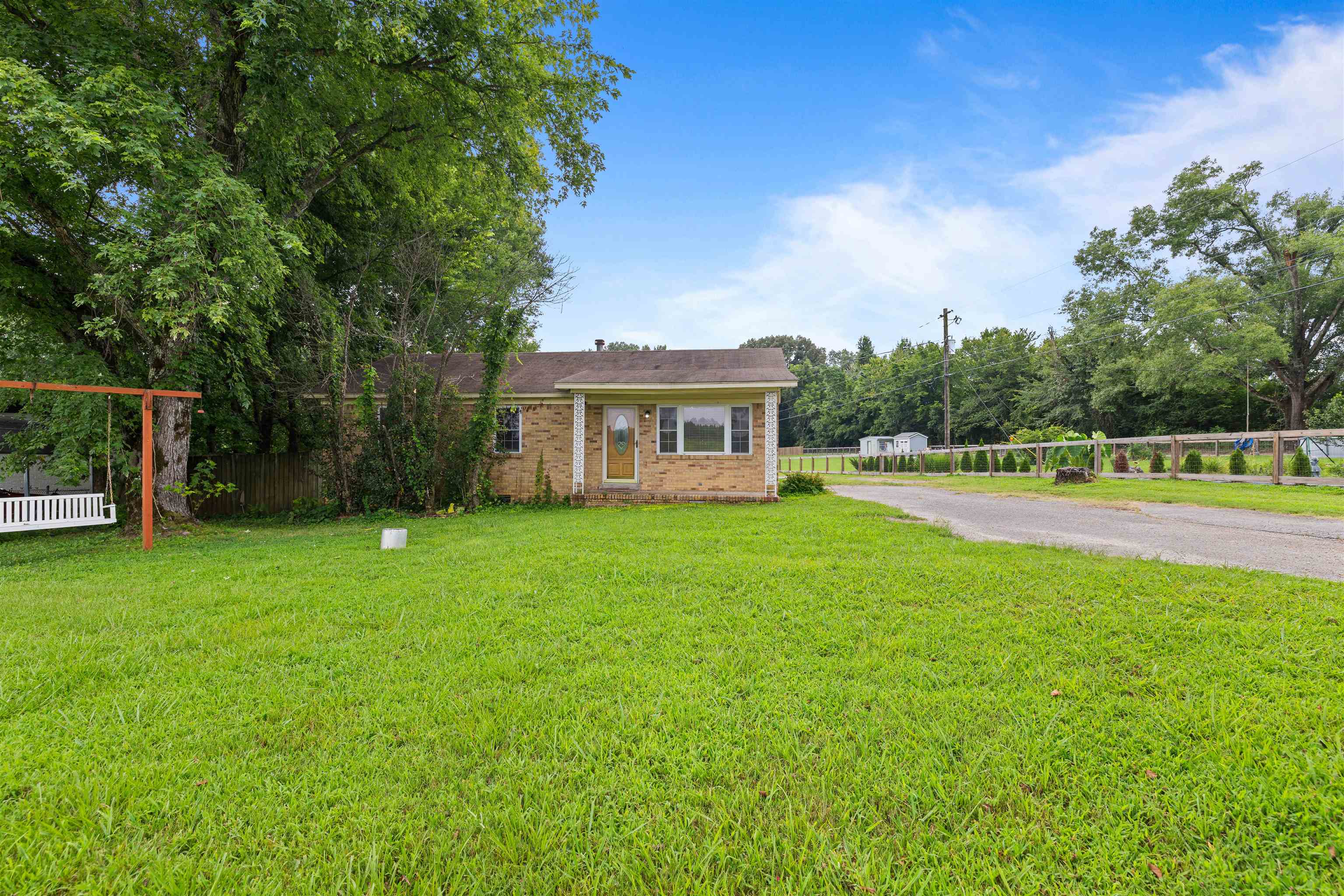 1115 Feathers Chapel Rd Property Photo 5