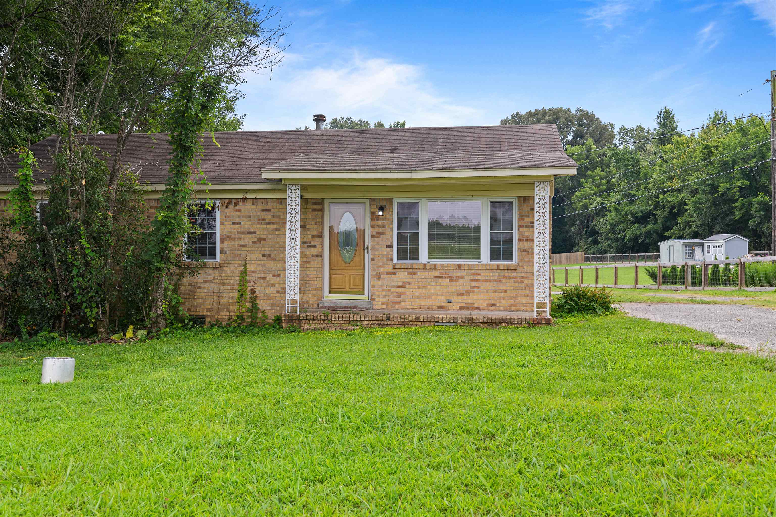 1115 Feathers Chapel Rd Property Photo 6
