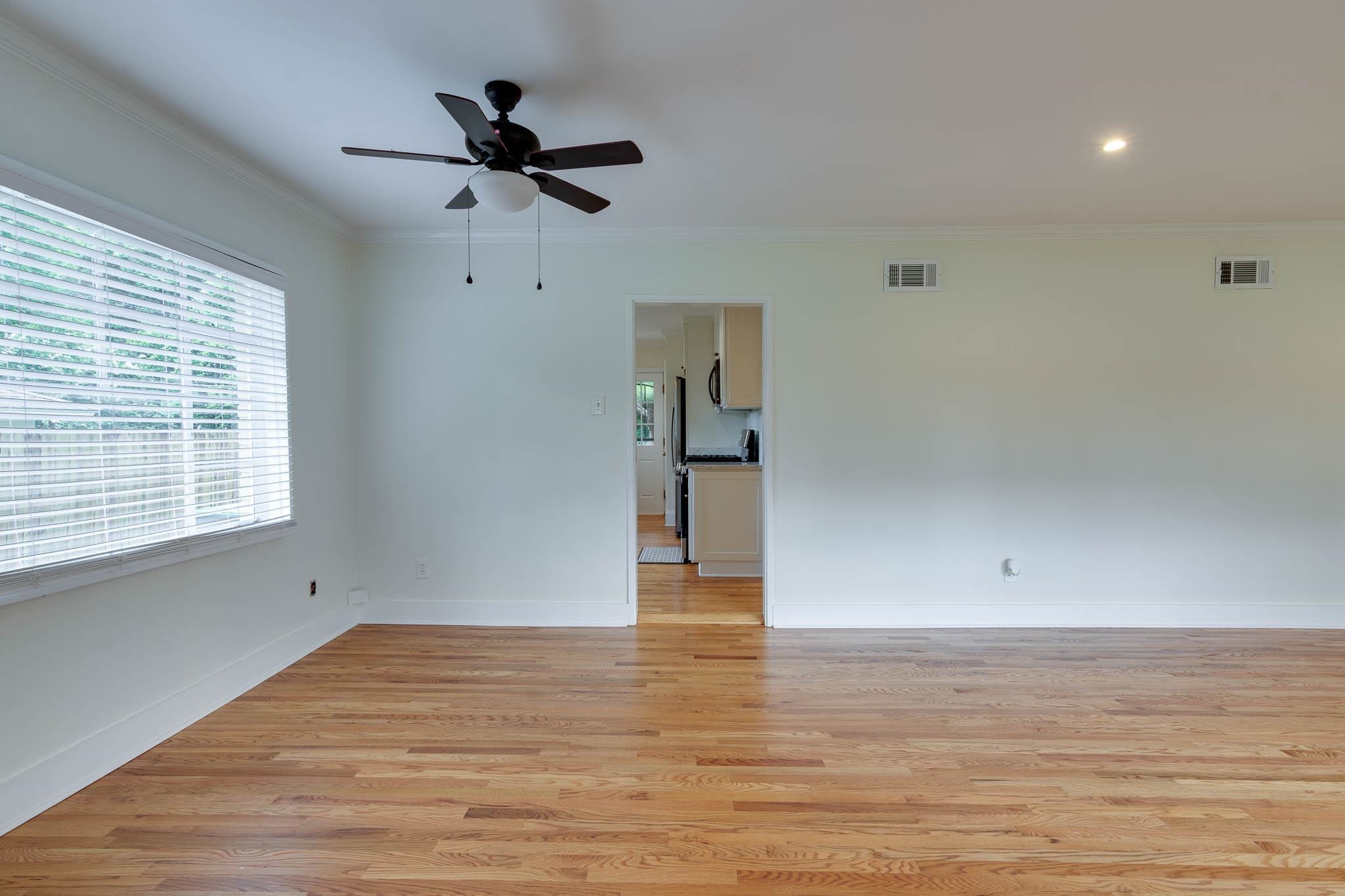 4170 Hilldale Ave Property Photo 4