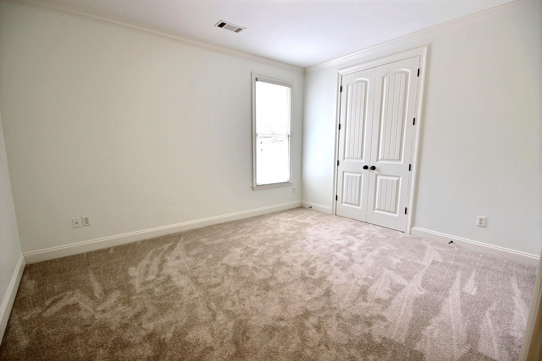 1581 Brackenshire Ln Property Photo 17