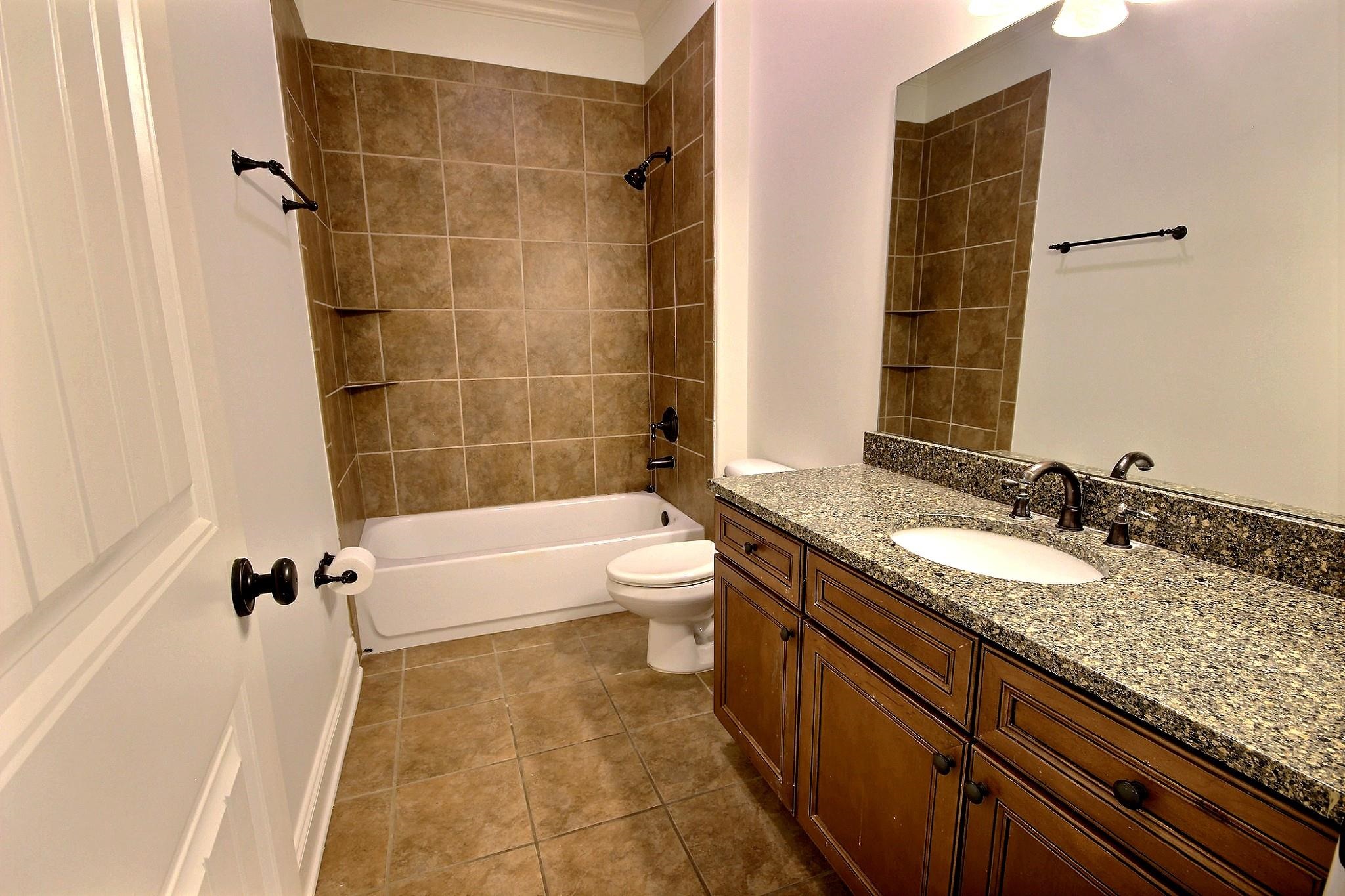 1581 Brackenshire Ln Property Photo 18