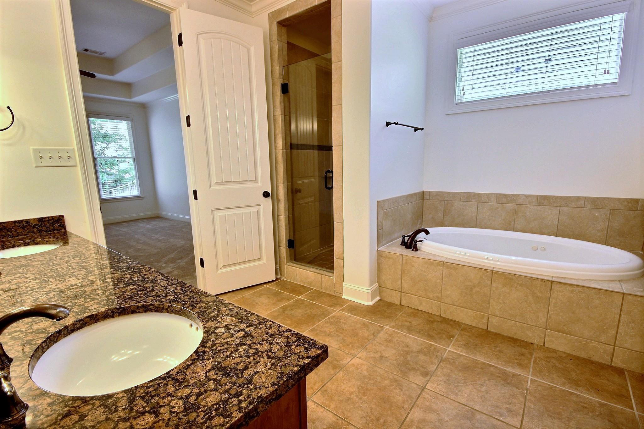 1581 Brackenshire Ln Property Photo 21