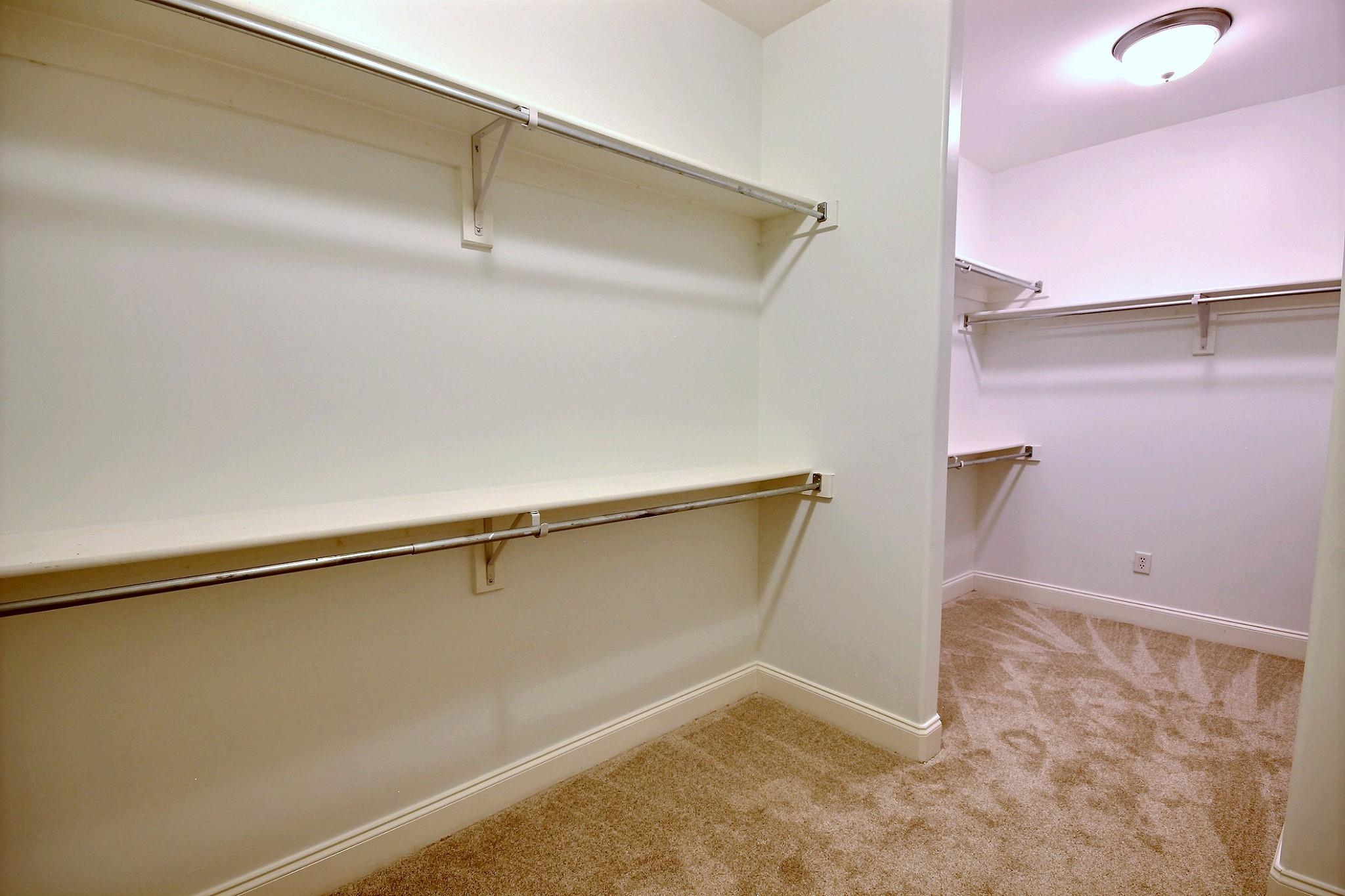 1581 Brackenshire Ln Property Photo 22