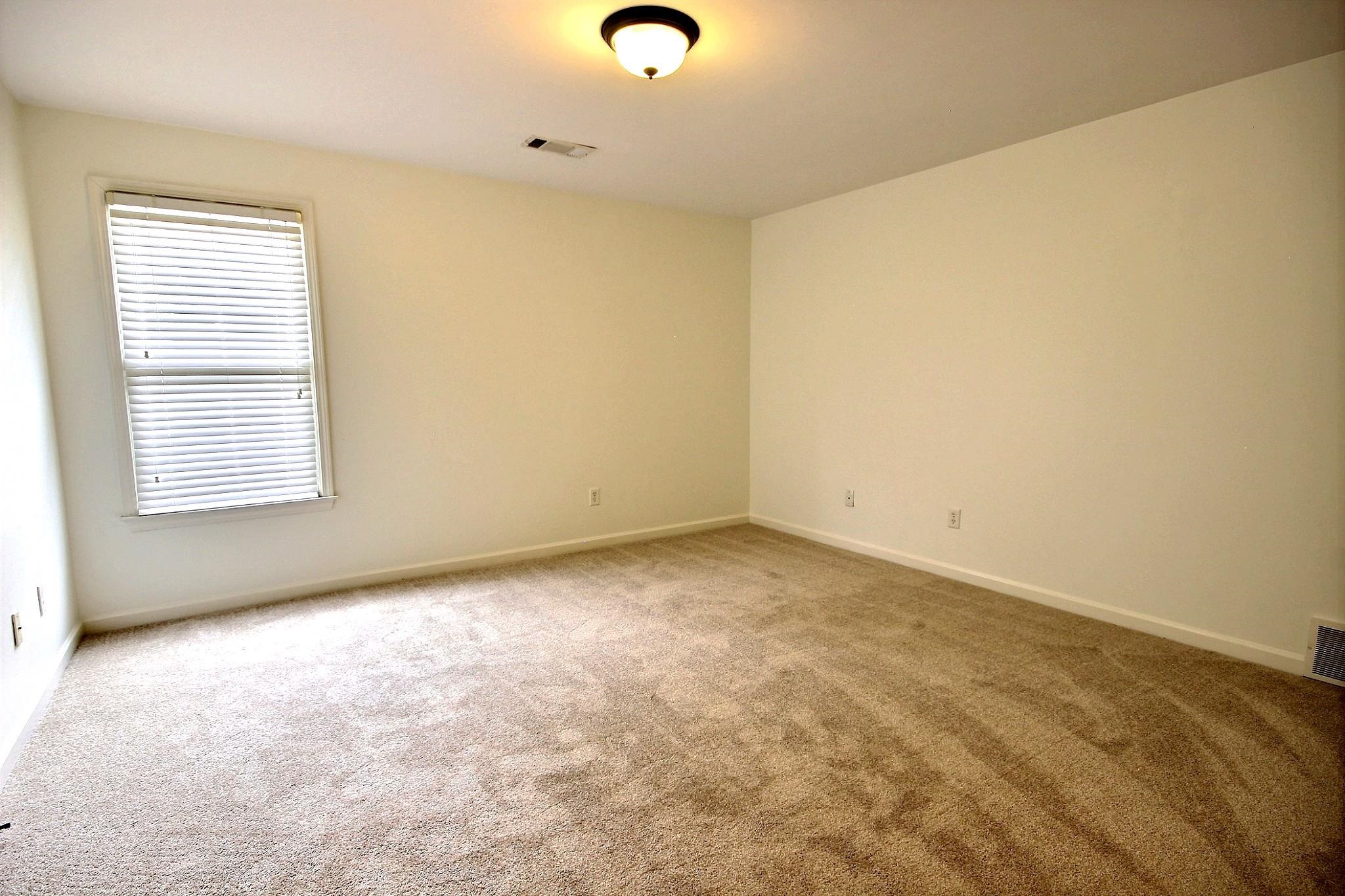 1581 Brackenshire Ln Property Photo 27