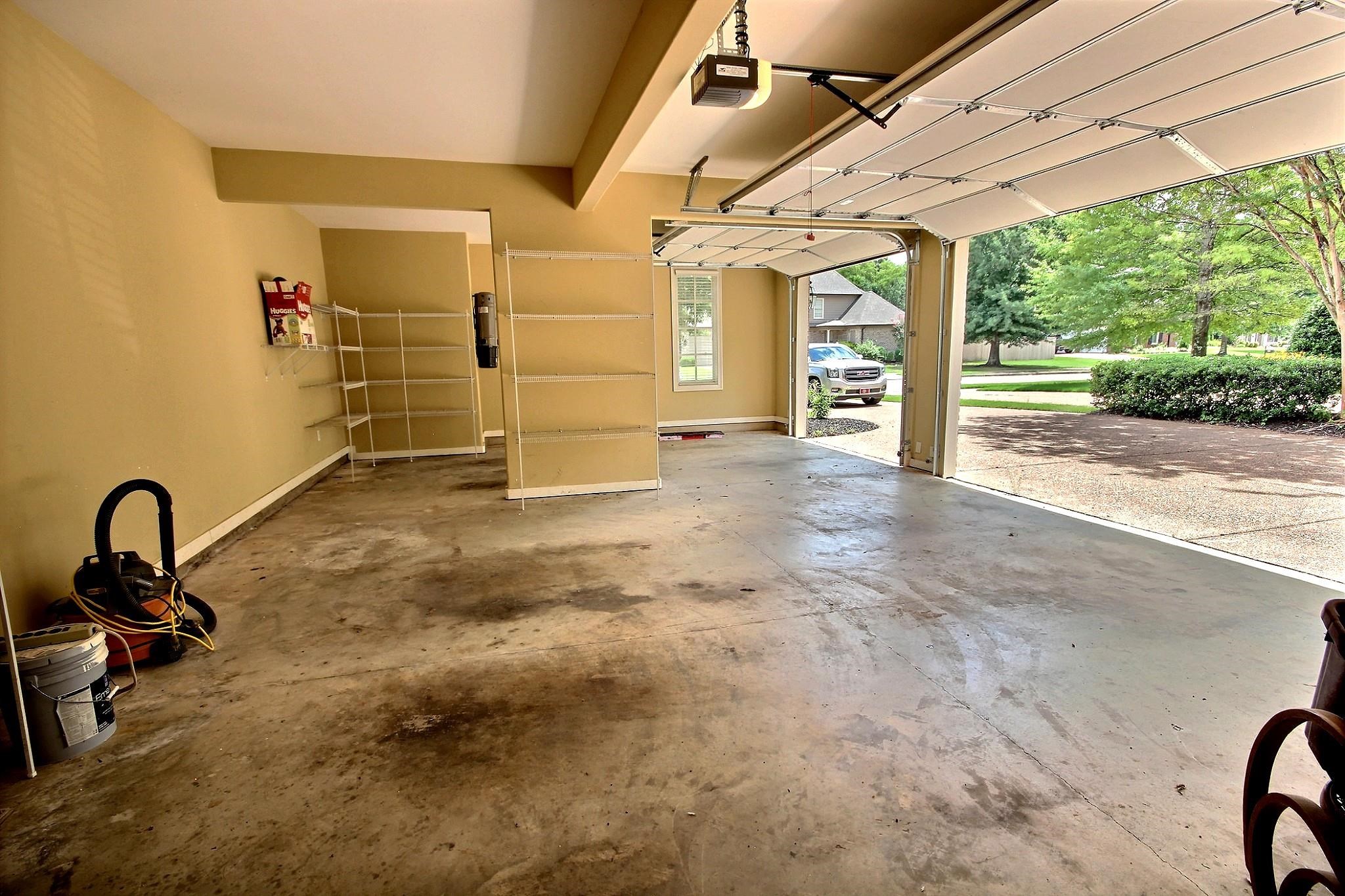 1581 Brackenshire Ln Property Photo 32