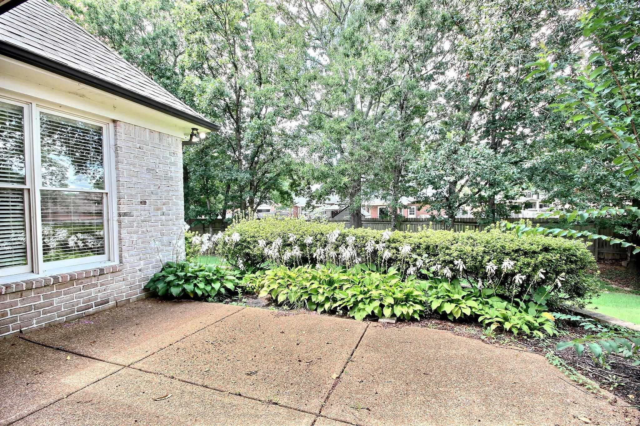 1581 Brackenshire Ln Property Photo 34
