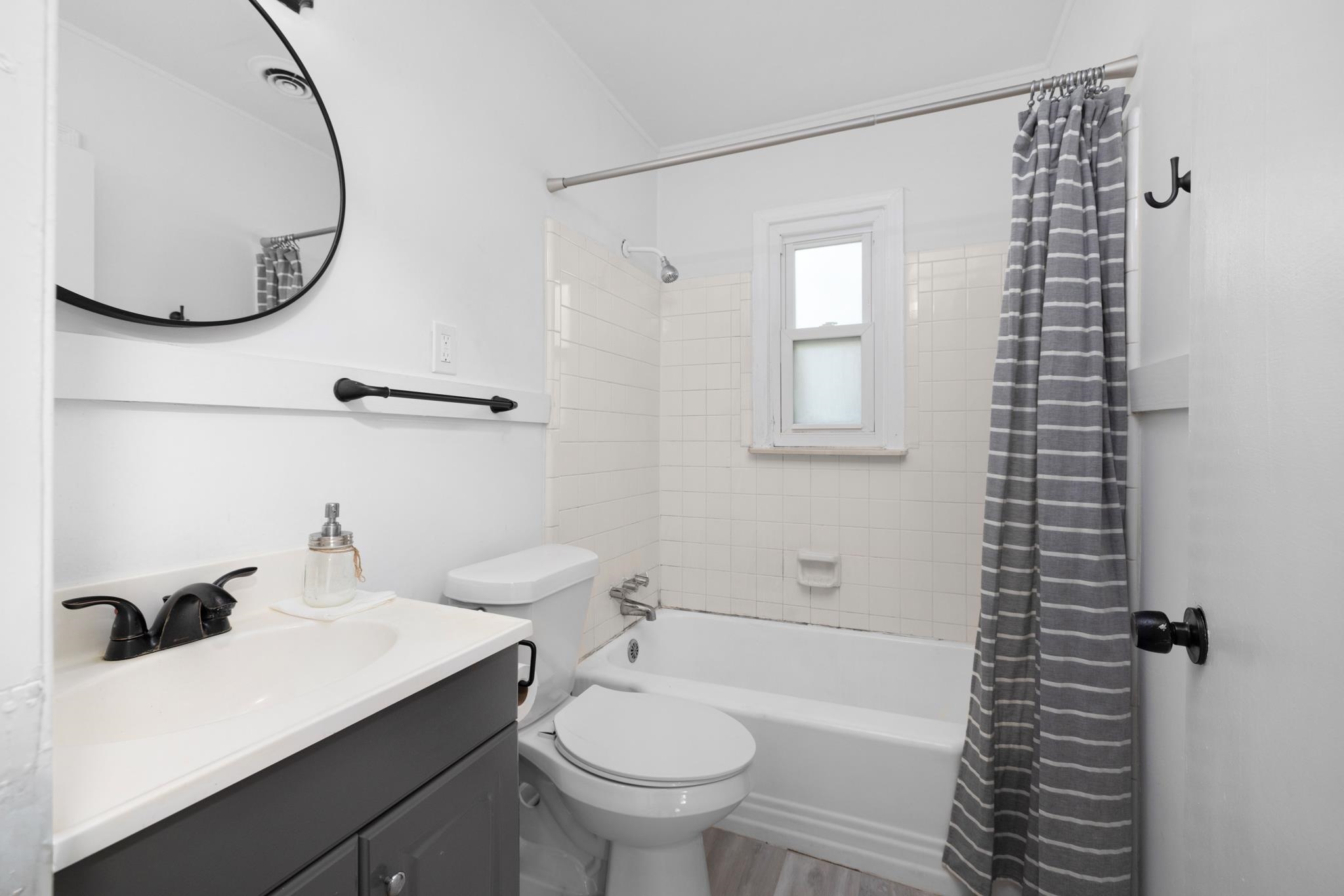 1121 Will Scarlet Rd Property Photo 14