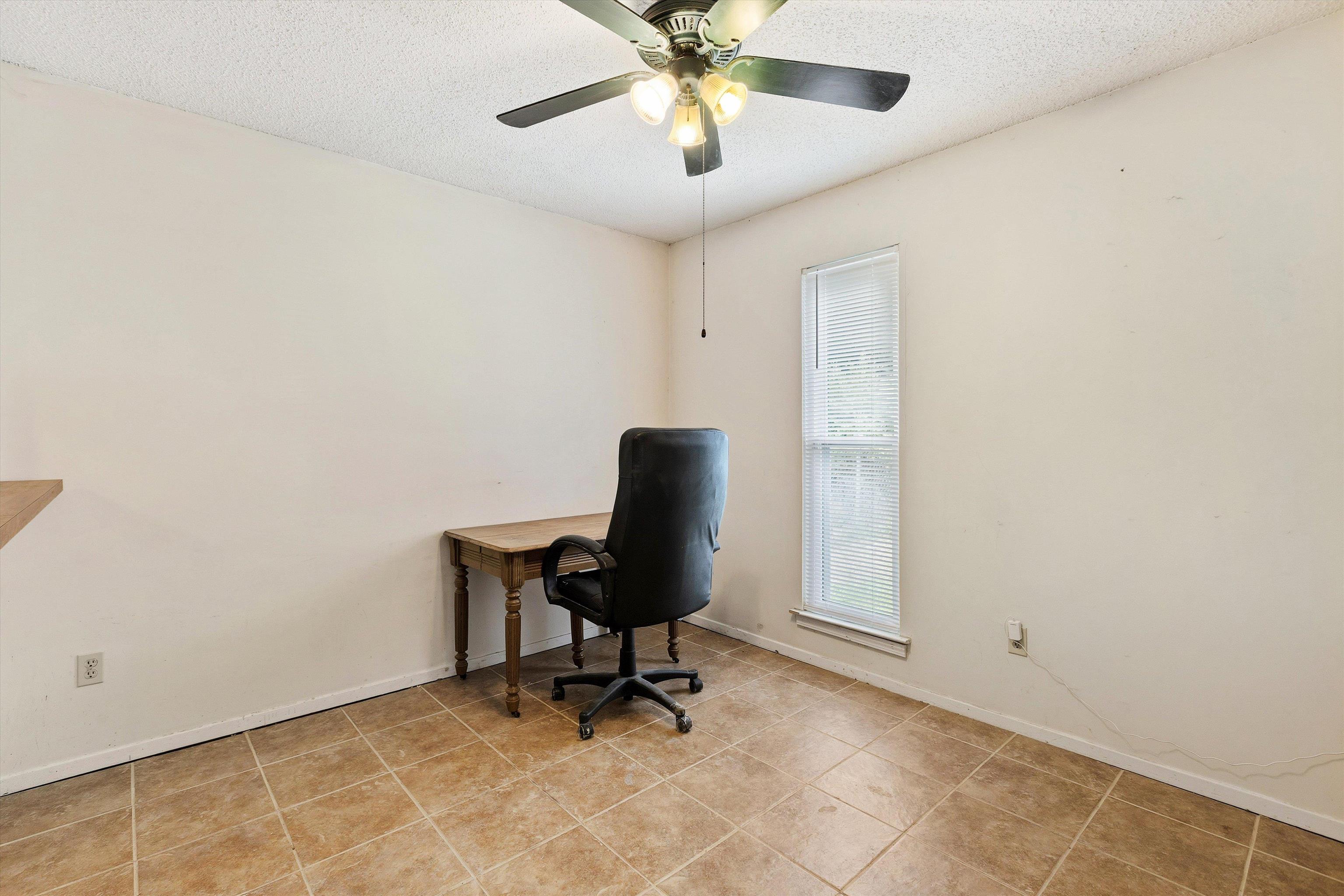685 Mcwhirter Ave Property Photo 7