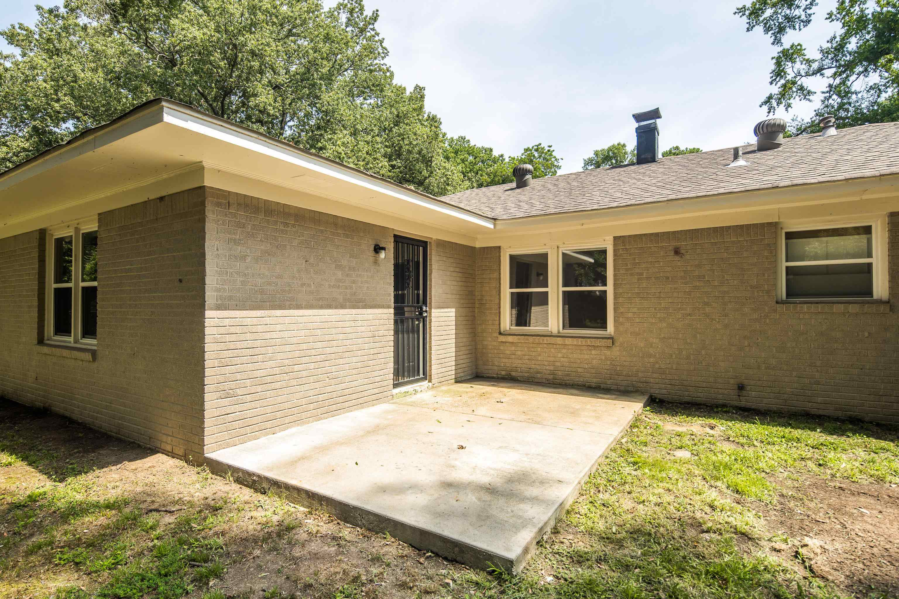 4497 Garnett Rd Property Photo 23