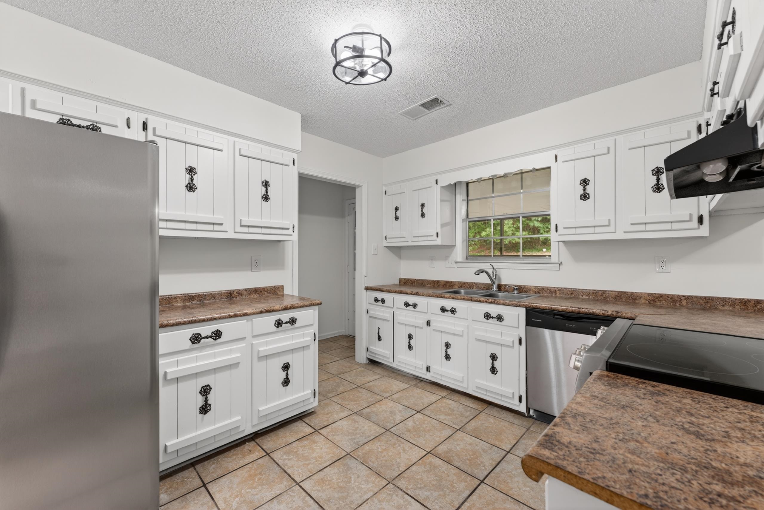 3754 Wind Valley Dr Property Photo 6