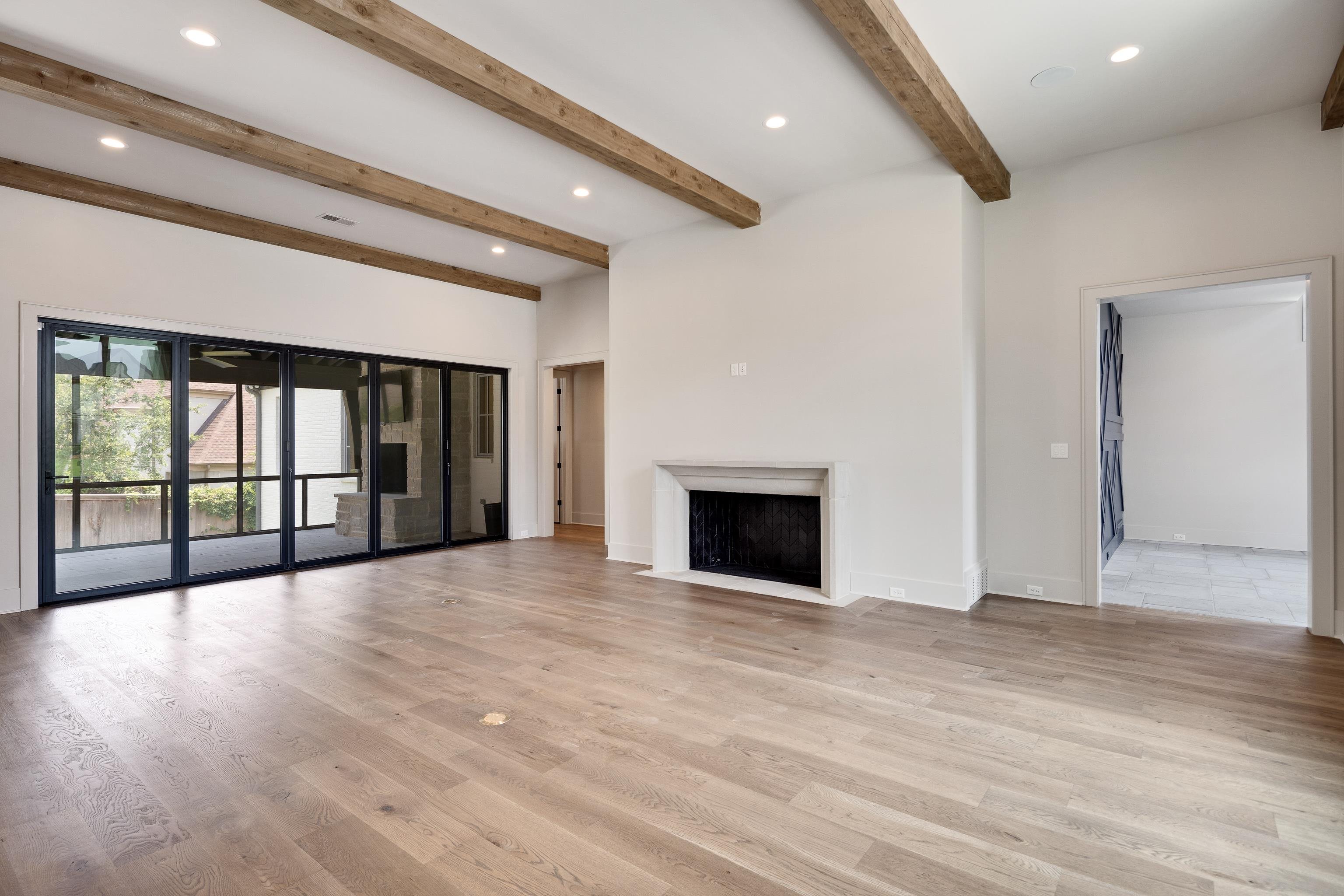 3024 Chapel Woods Cv Property Photo 7