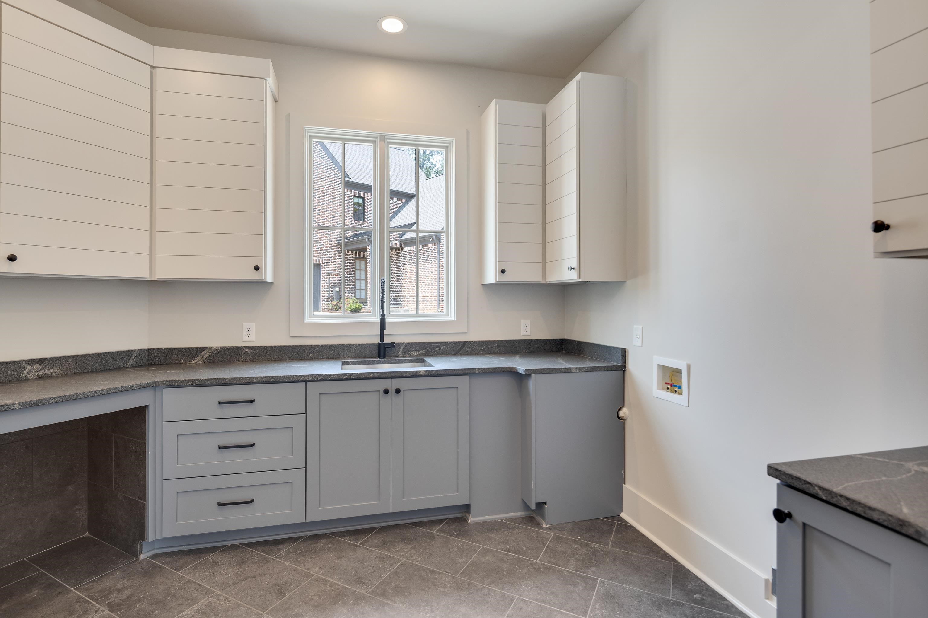 3024 Chapel Woods Cv Property Photo 17