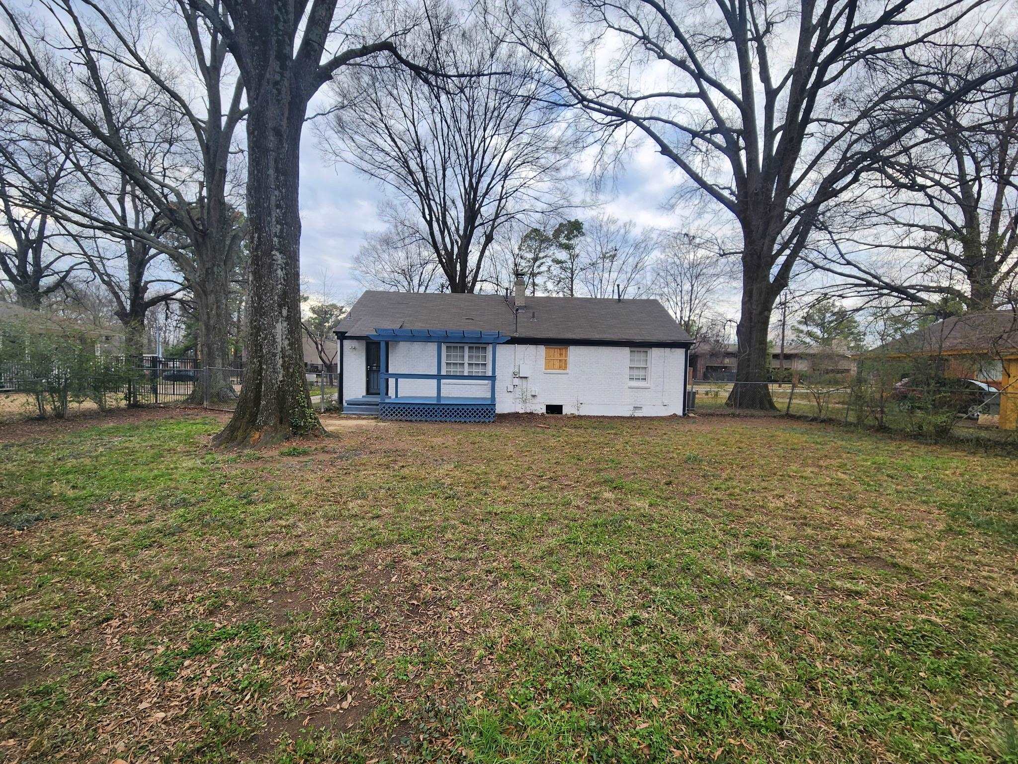 866 Colonial Rd Property Photo 15