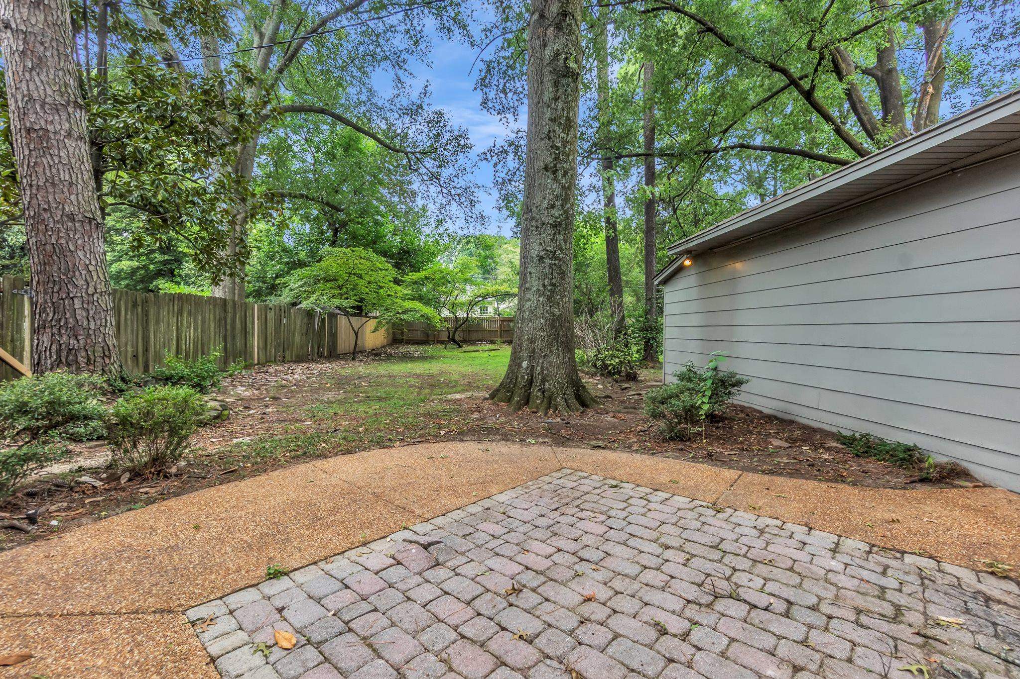 137 Perkins Ext Property Photo 28