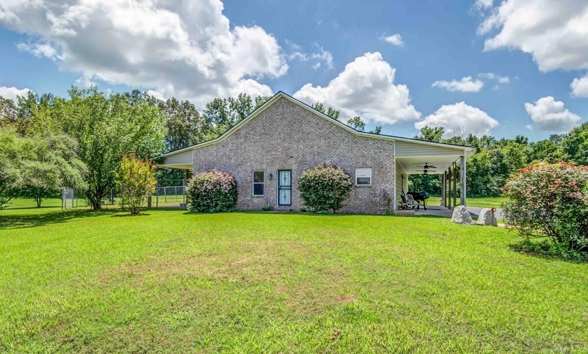 1215 Beaver Creek Rd Property Photo 6