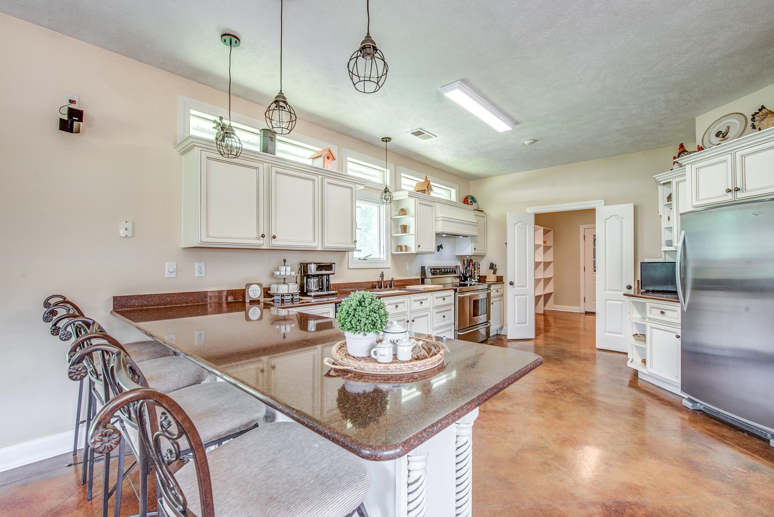 1215 Beaver Creek Rd Property Photo 11
