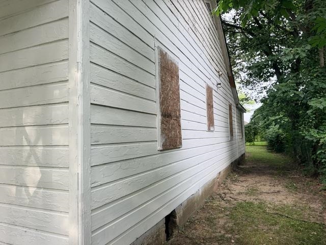 1049 S Willett Ave Property Photo 3