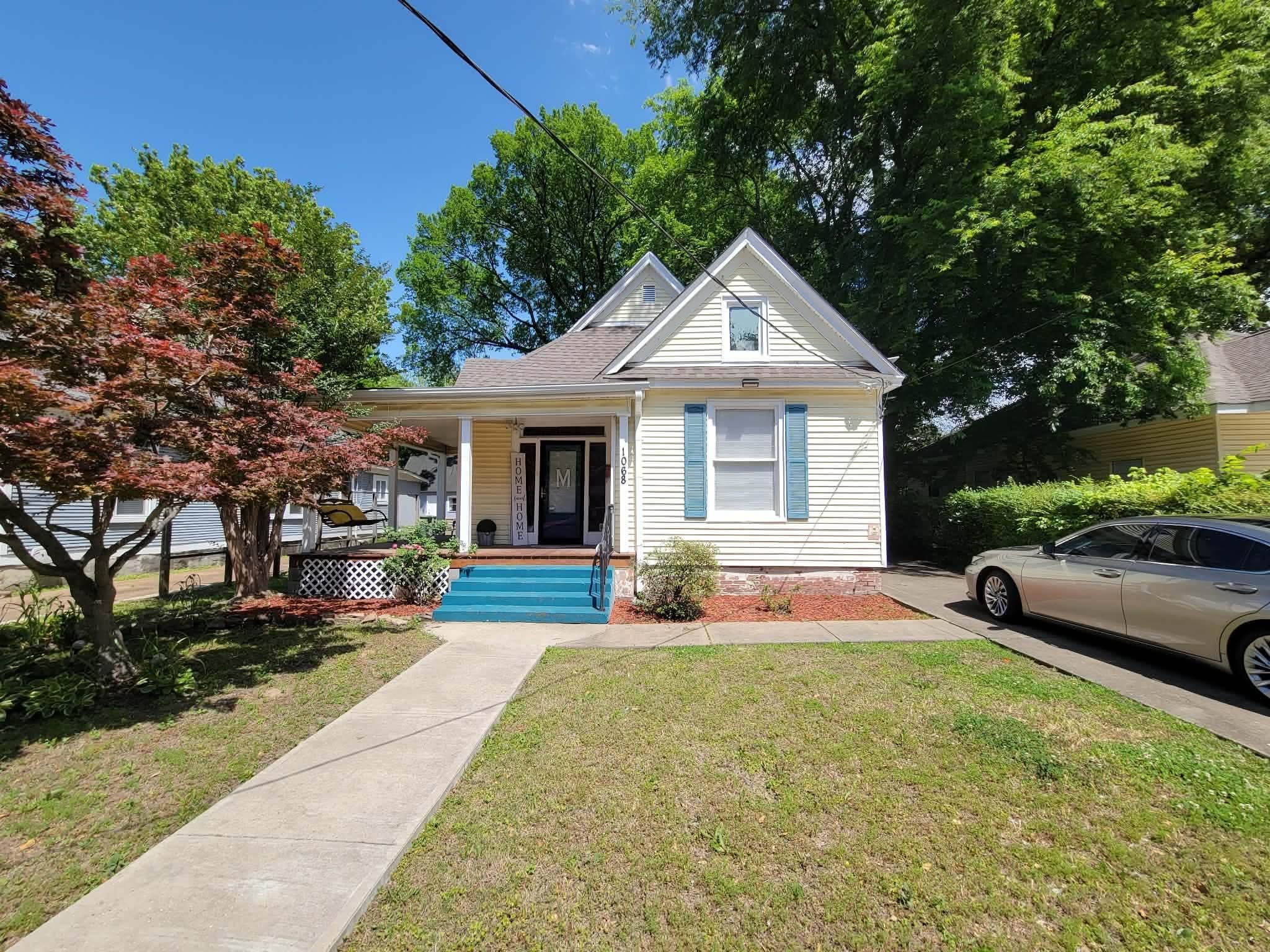 1068 S Rembert St Property Photo 2