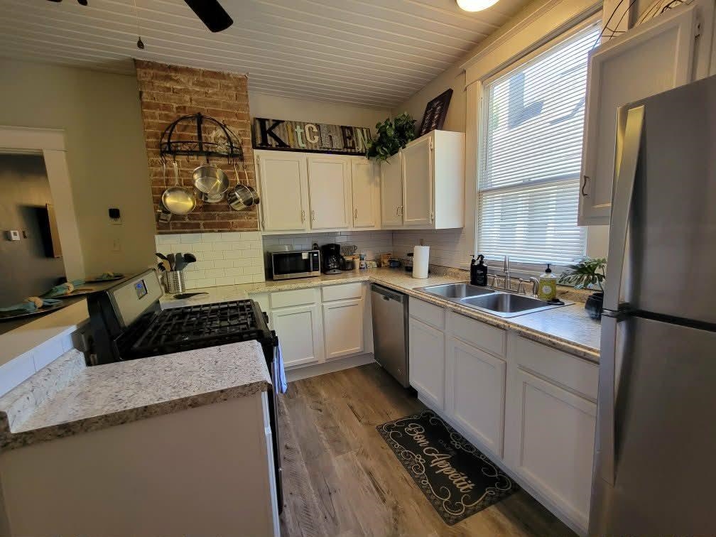 1068 S Rembert St Property Photo 10