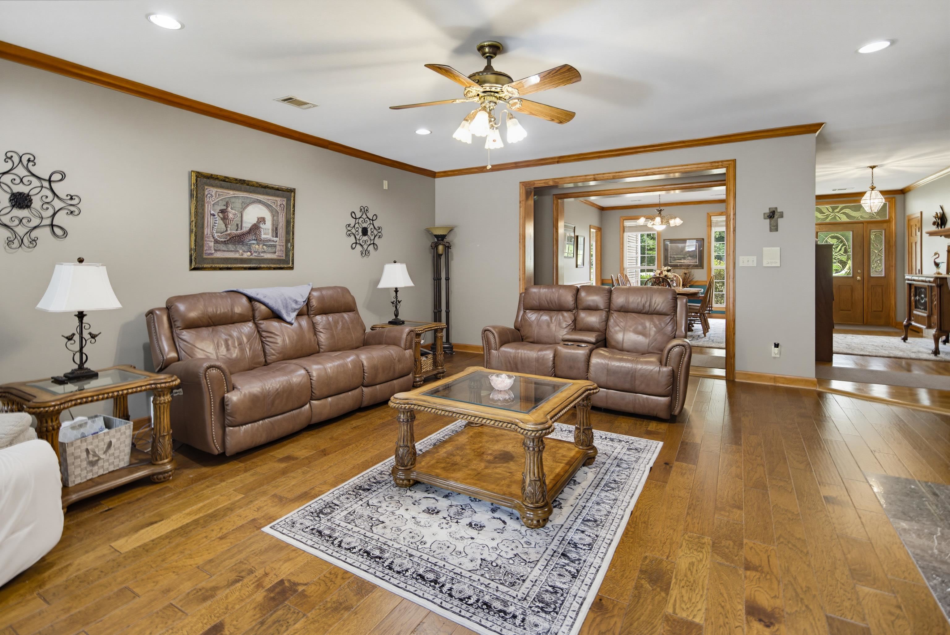 10465 Bentbrooke Dr Property Photo 6