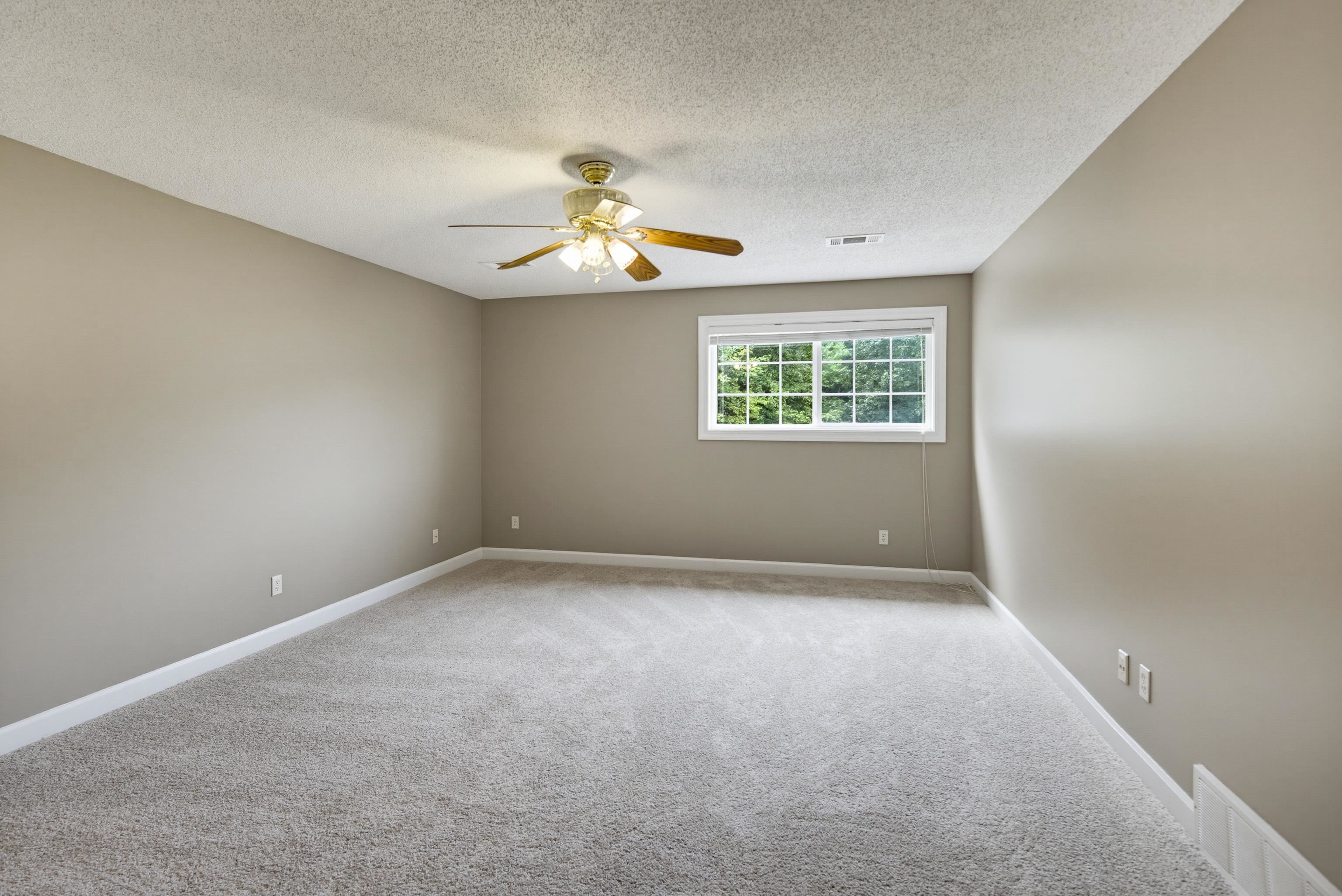 10465 Bentbrooke Dr Property Photo 28