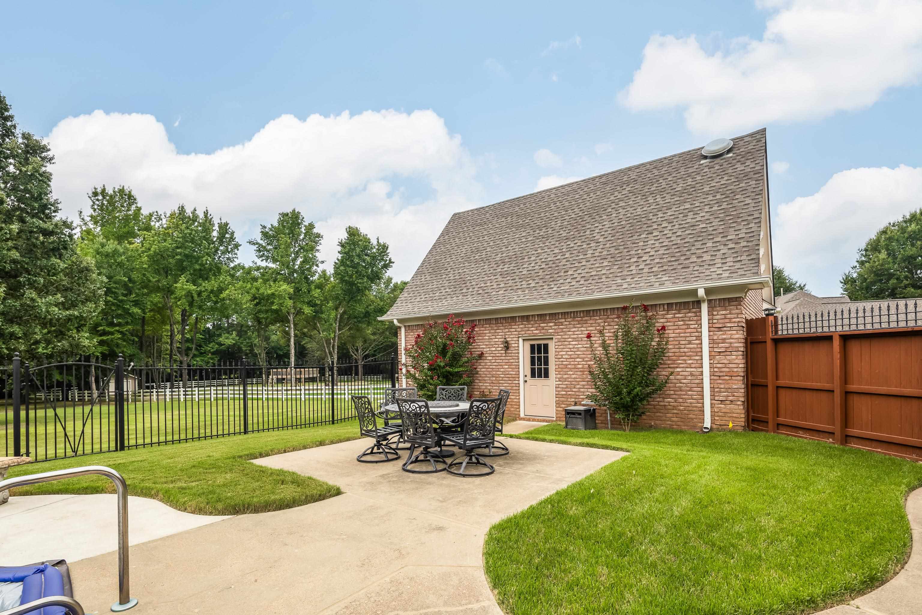 10465 Bentbrooke Dr Property Photo 34