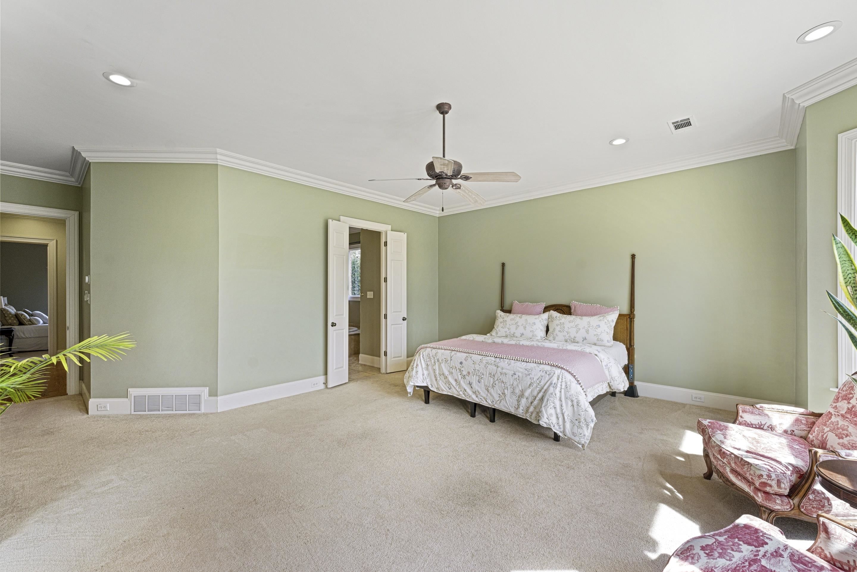 10491 Graybourne Dr Property Photo 17