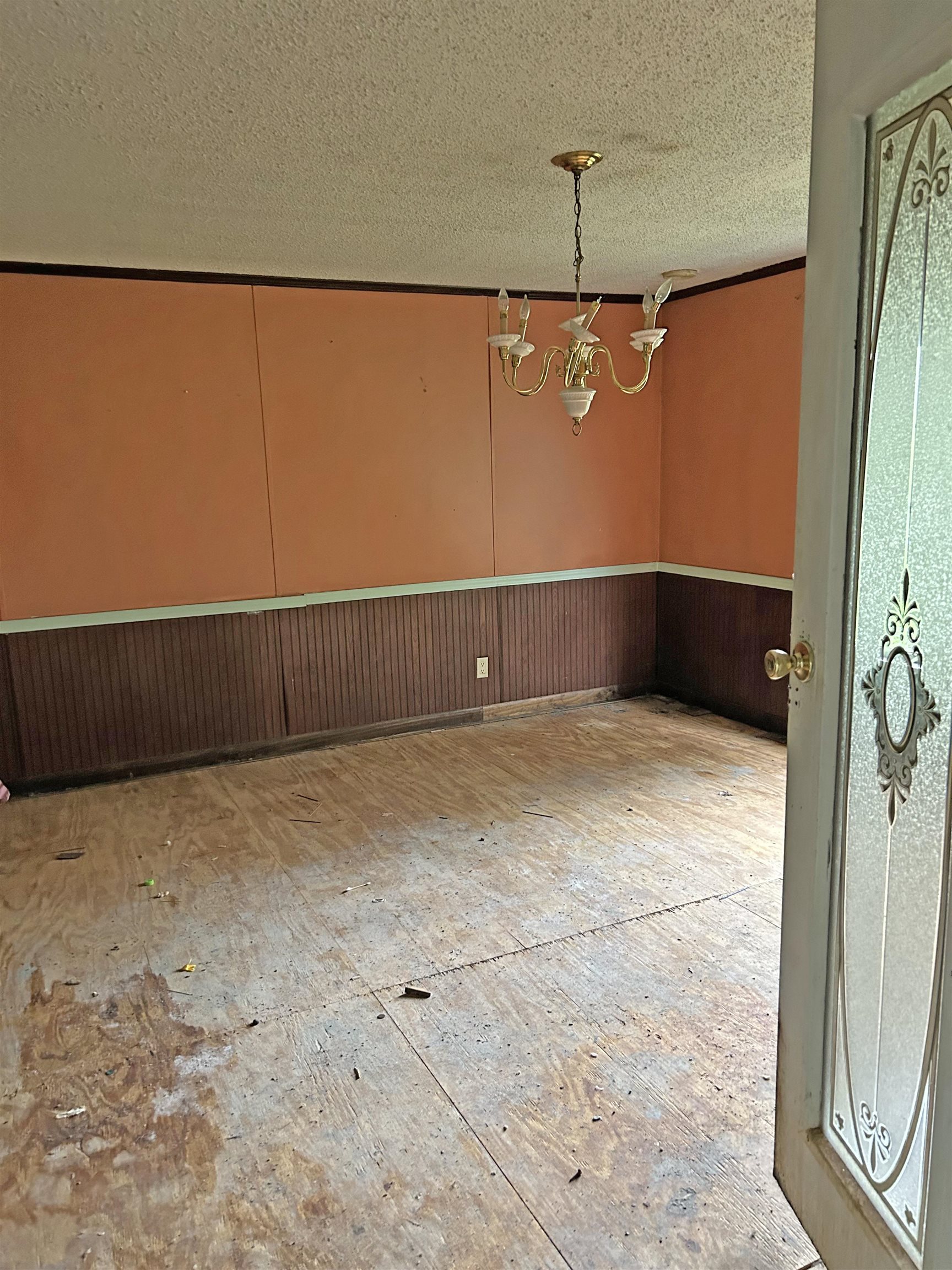 375 State Line Rd Property Photo 5