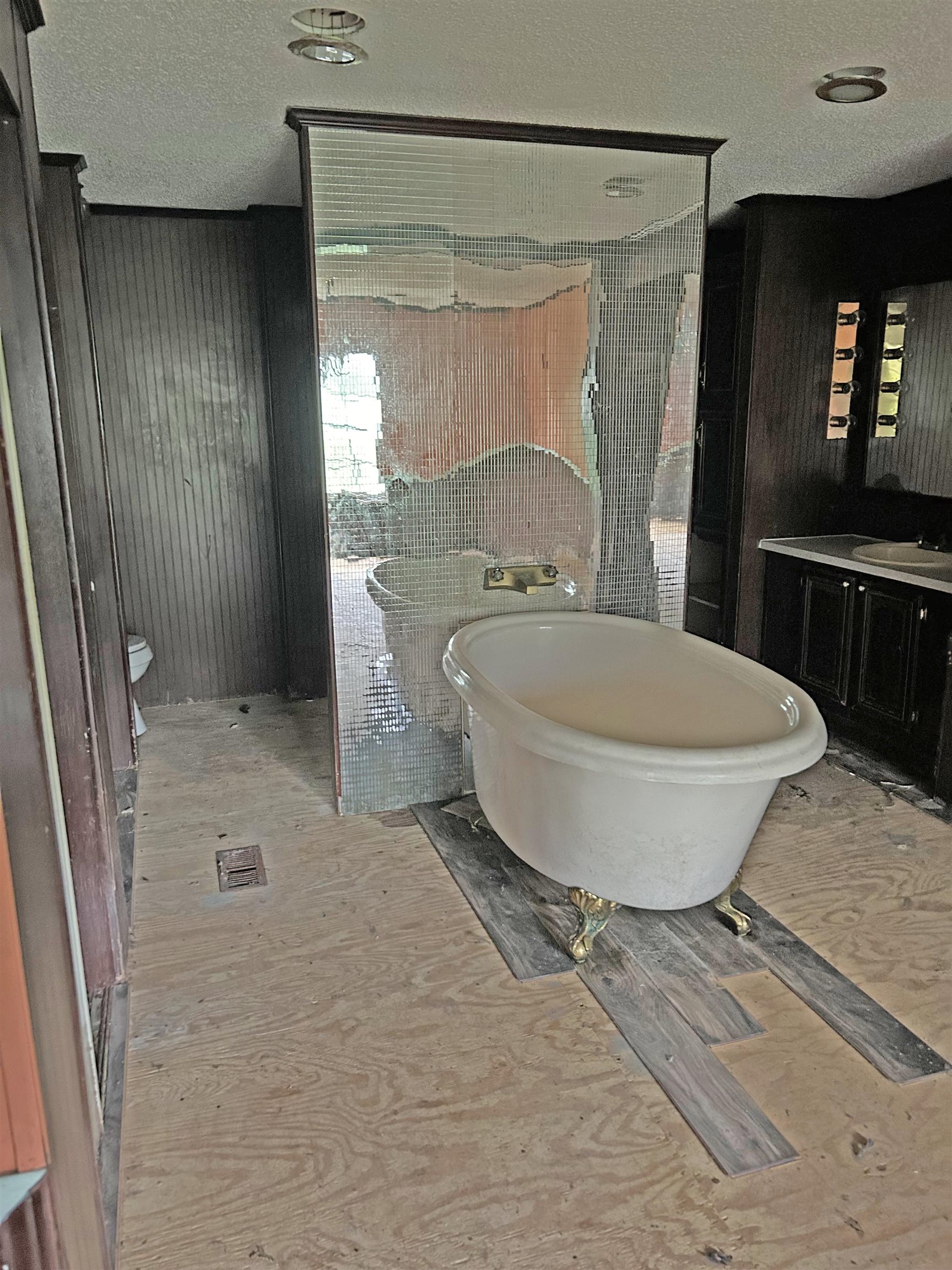 375 State Line Rd Property Photo 7