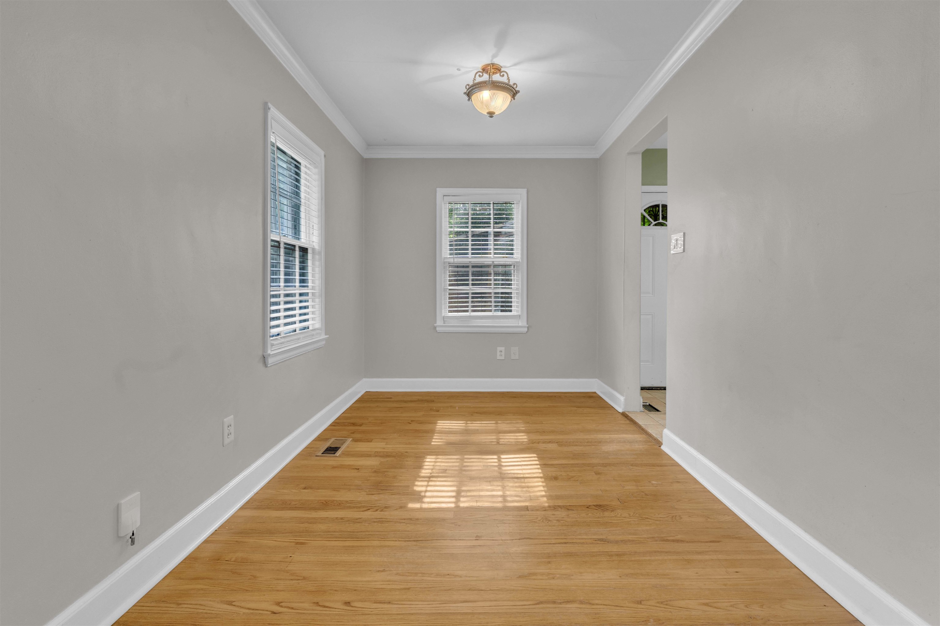 772 Buck St Property Photo 9