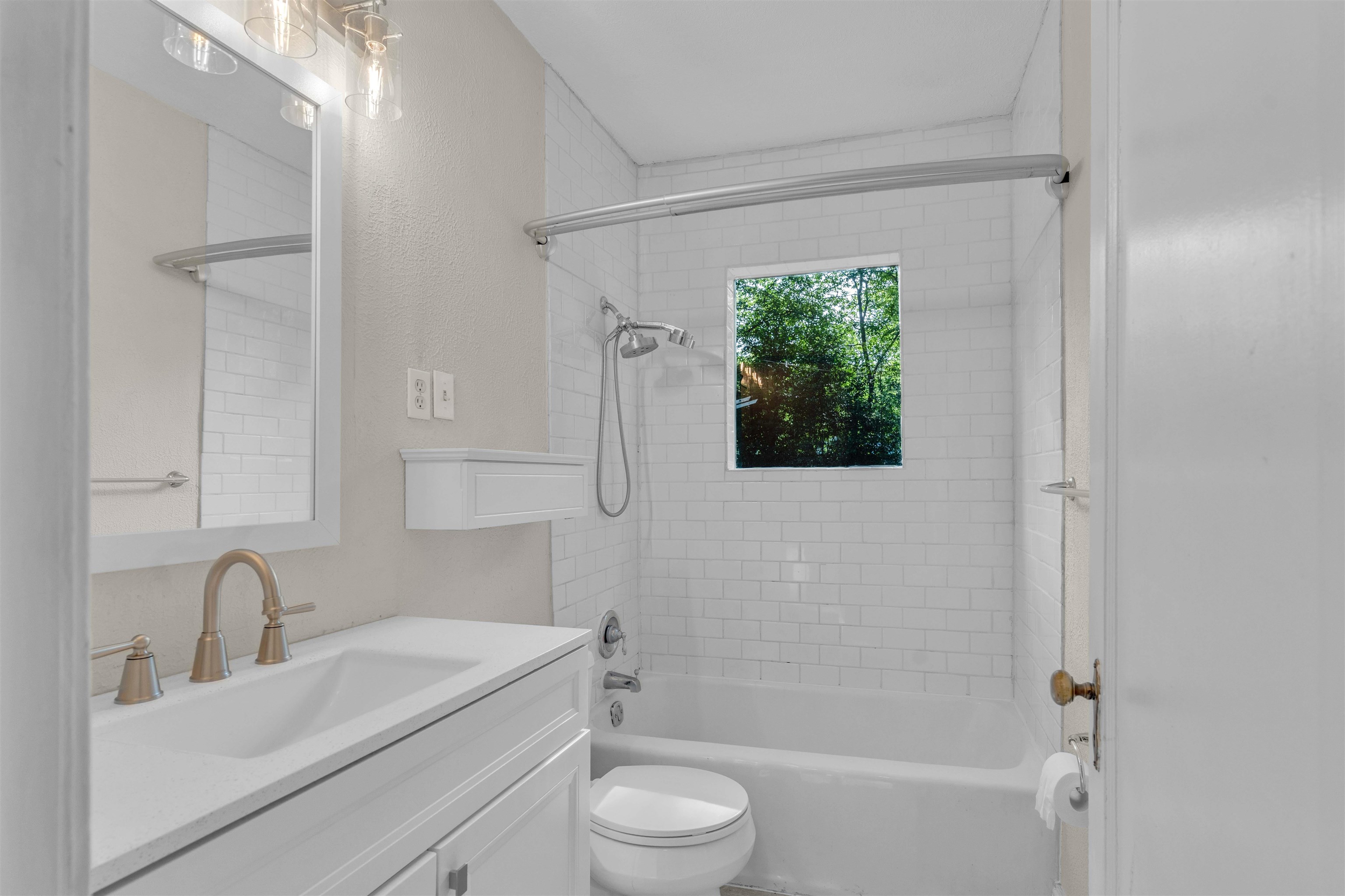 772 Buck St Property Photo 13