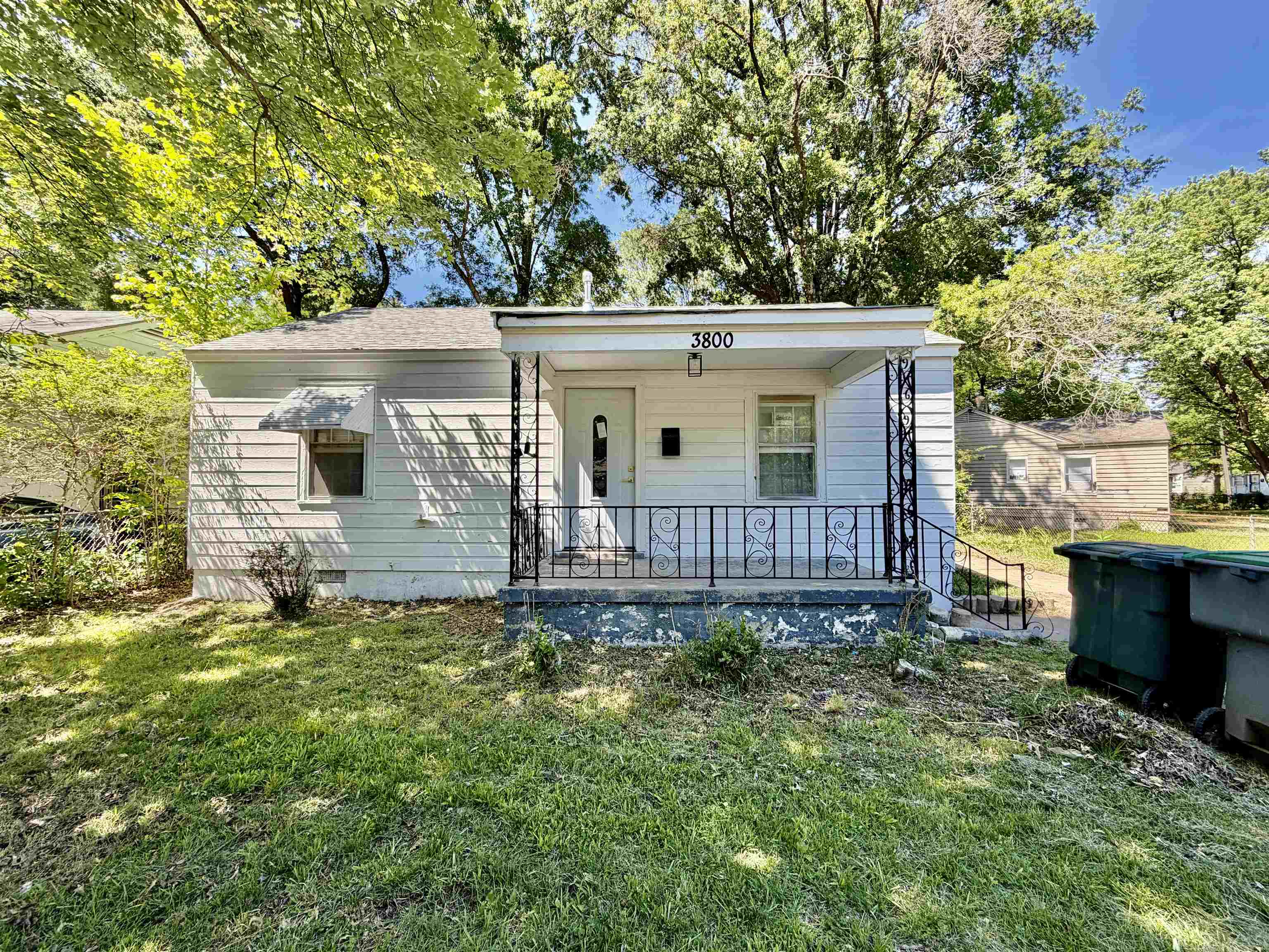 3800 Mallory Ave Property Photo 2