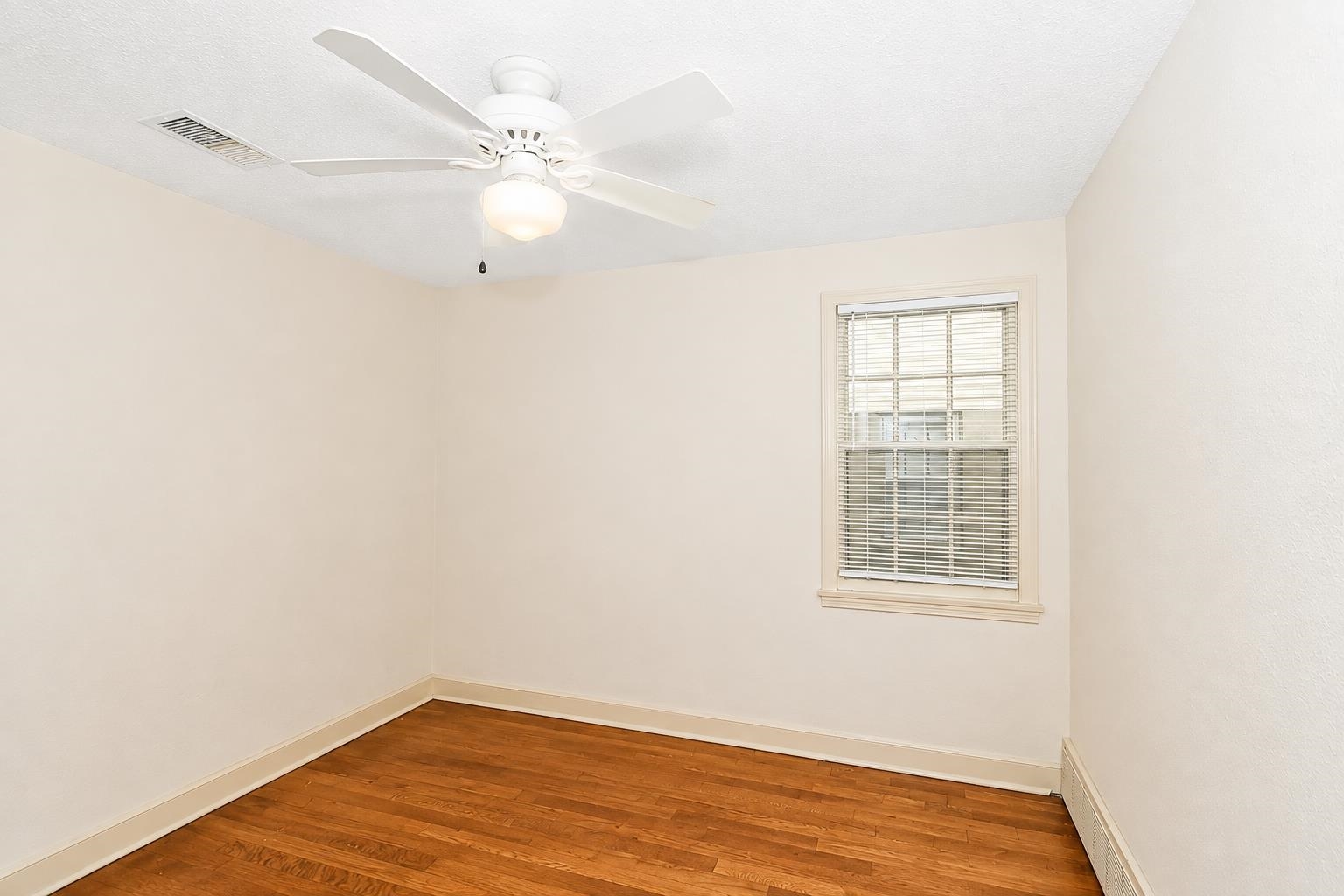 59 W Lafayette Cir Property Photo 3